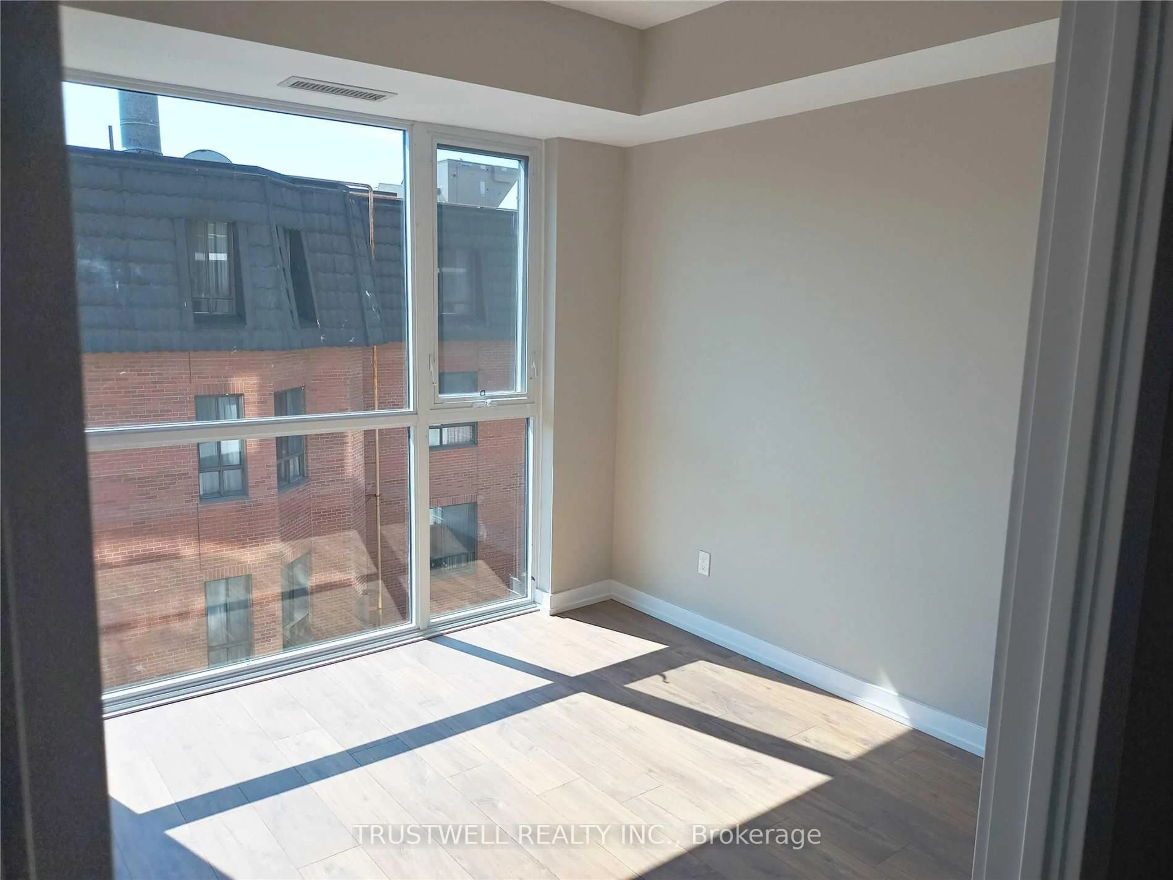 A pic of a room for 50 Ann St #317, Caledon Ontario L7E 1B9