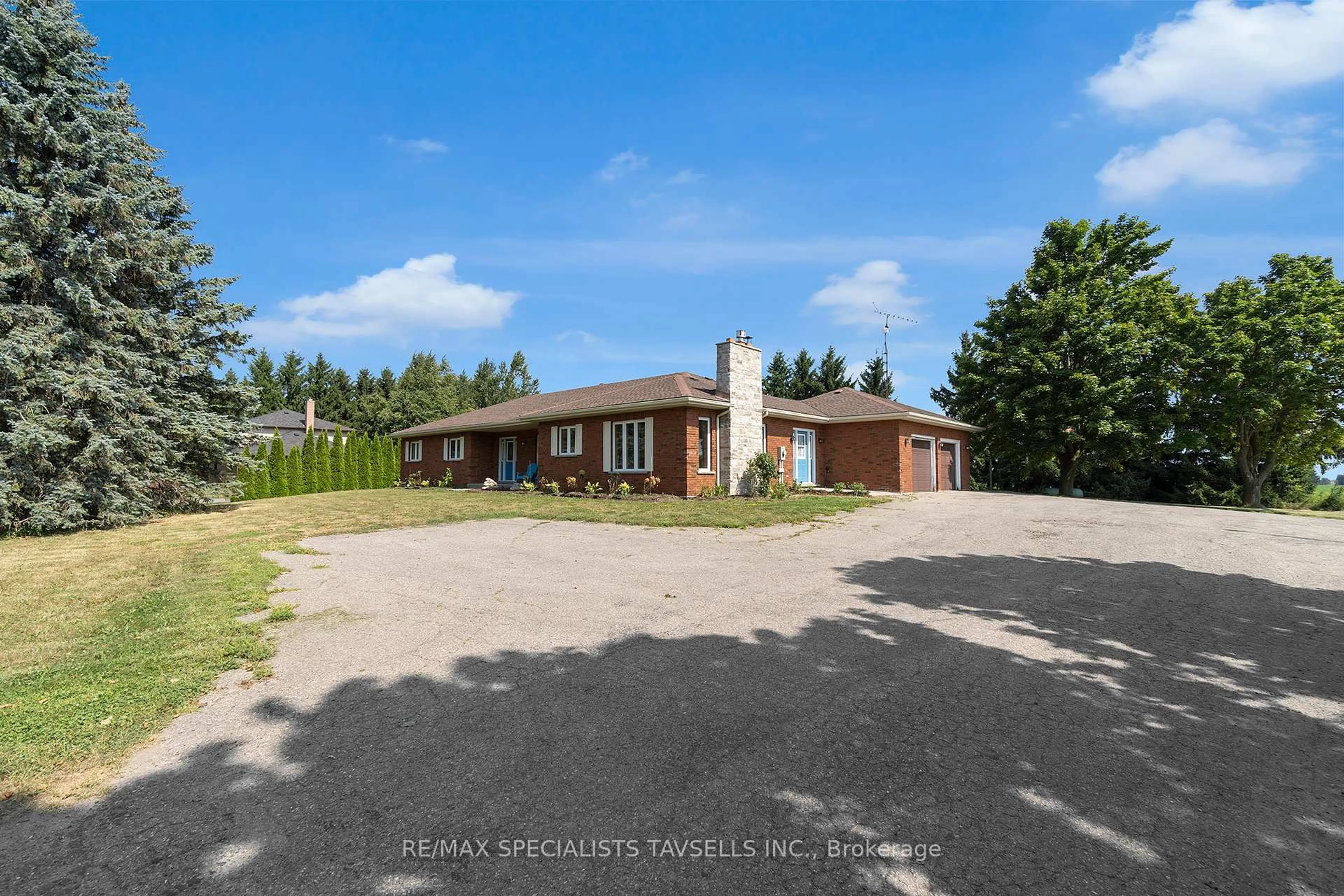 A pic from outside/outdoor area/front of a property/back of a property/a pic from drone, unknown for 18161 St Andrews Rd, Caledon Ontario L7K 2C5