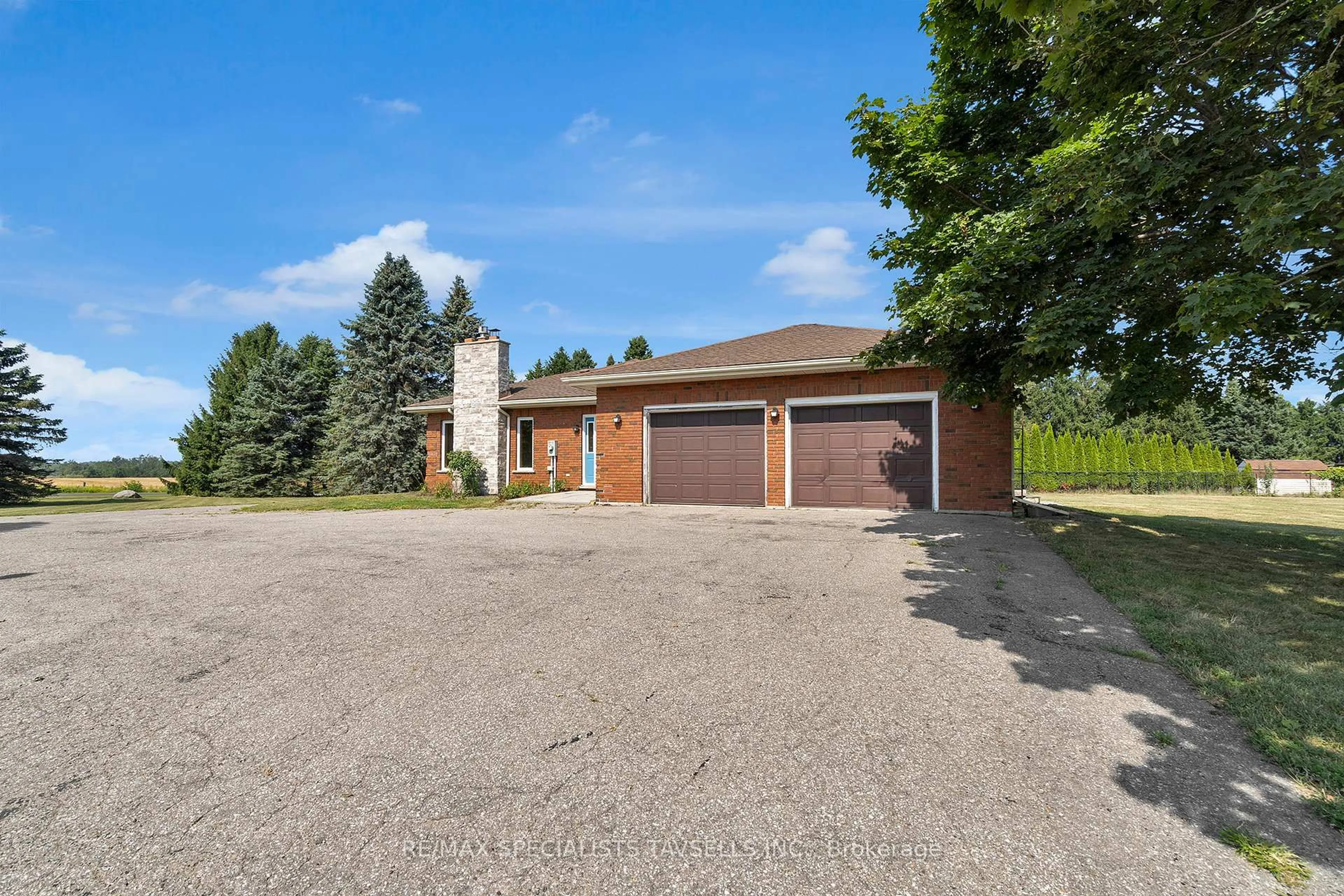 A pic from outside/outdoor area/front of a property/back of a property/a pic from drone, unknown for 18161 St Andrews Rd, Caledon Ontario L7K 2C5