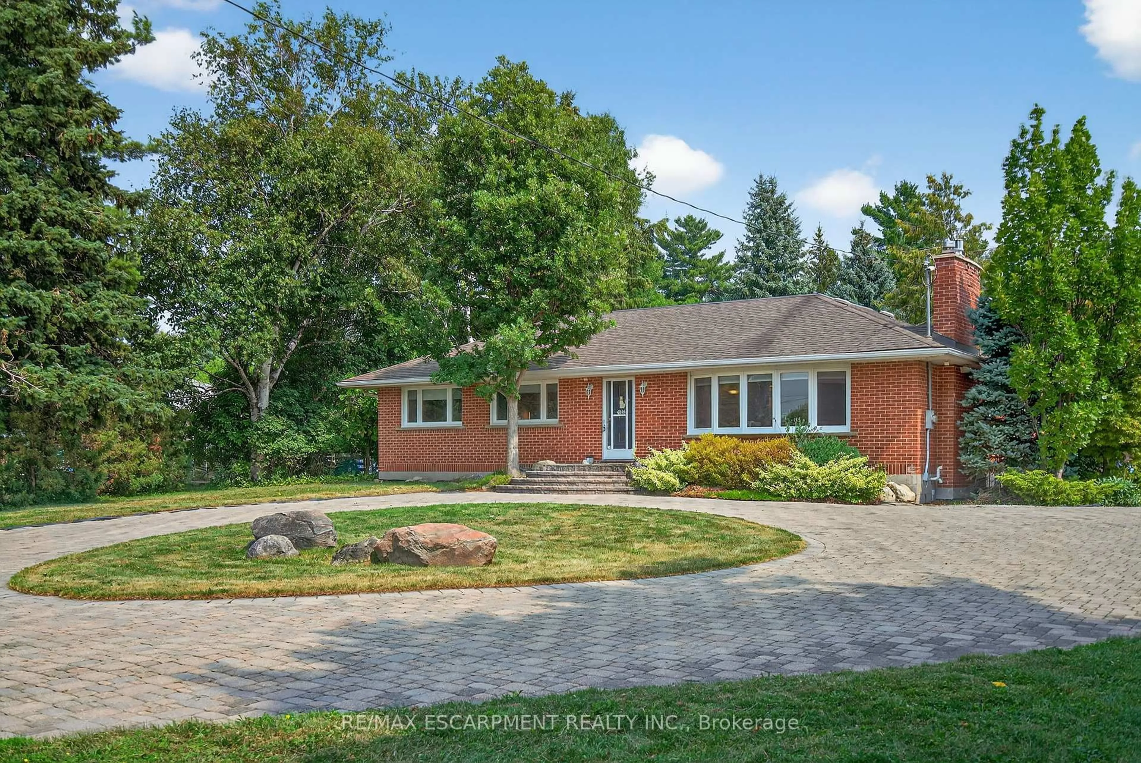 Home with brick exterior material, street for 9286 5 SIDE Rd, Milton Ontario L9T 7K8