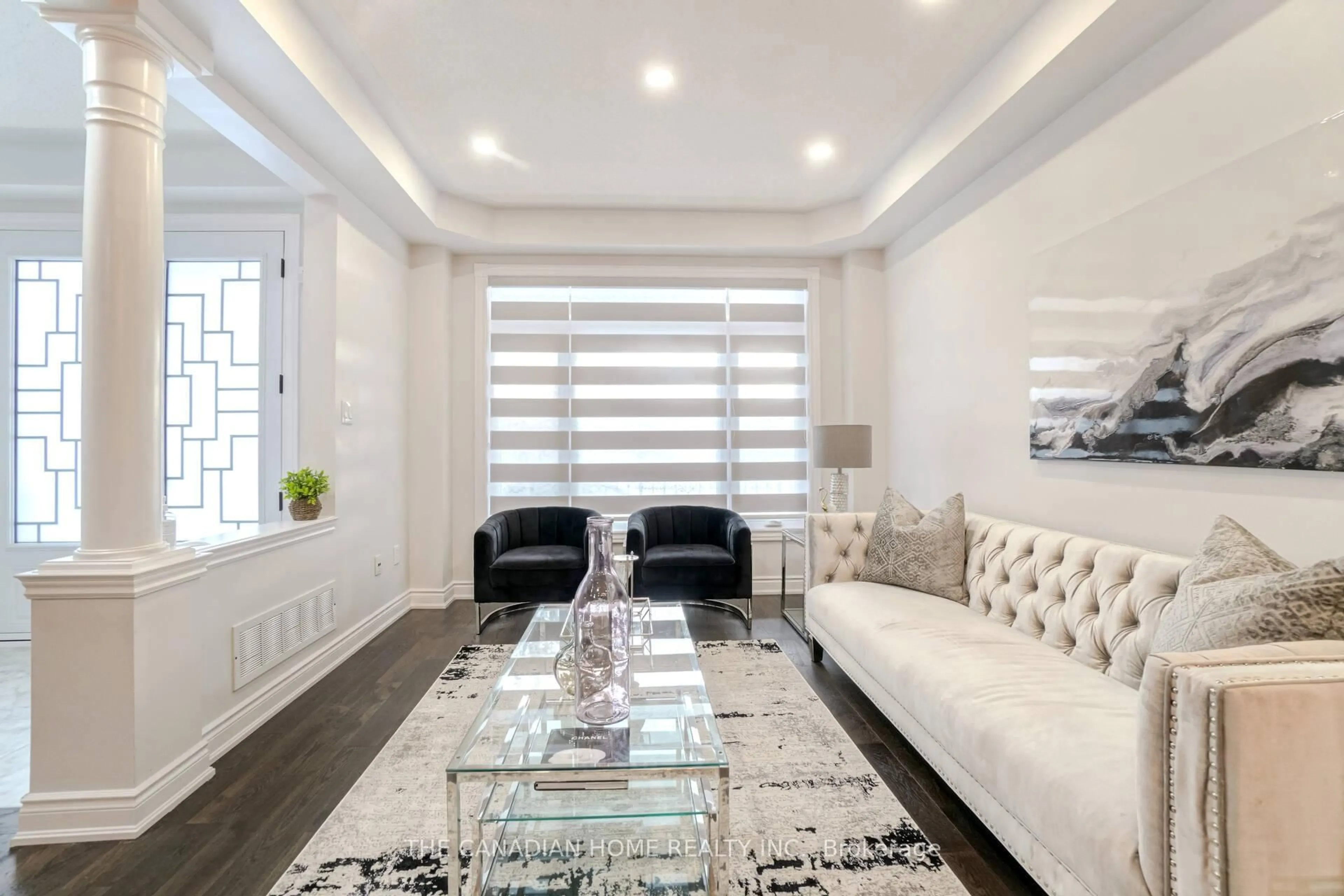 Living room with furniture, unknown for 379 Burloak Dr, Oakville Ontario L6L 6W8