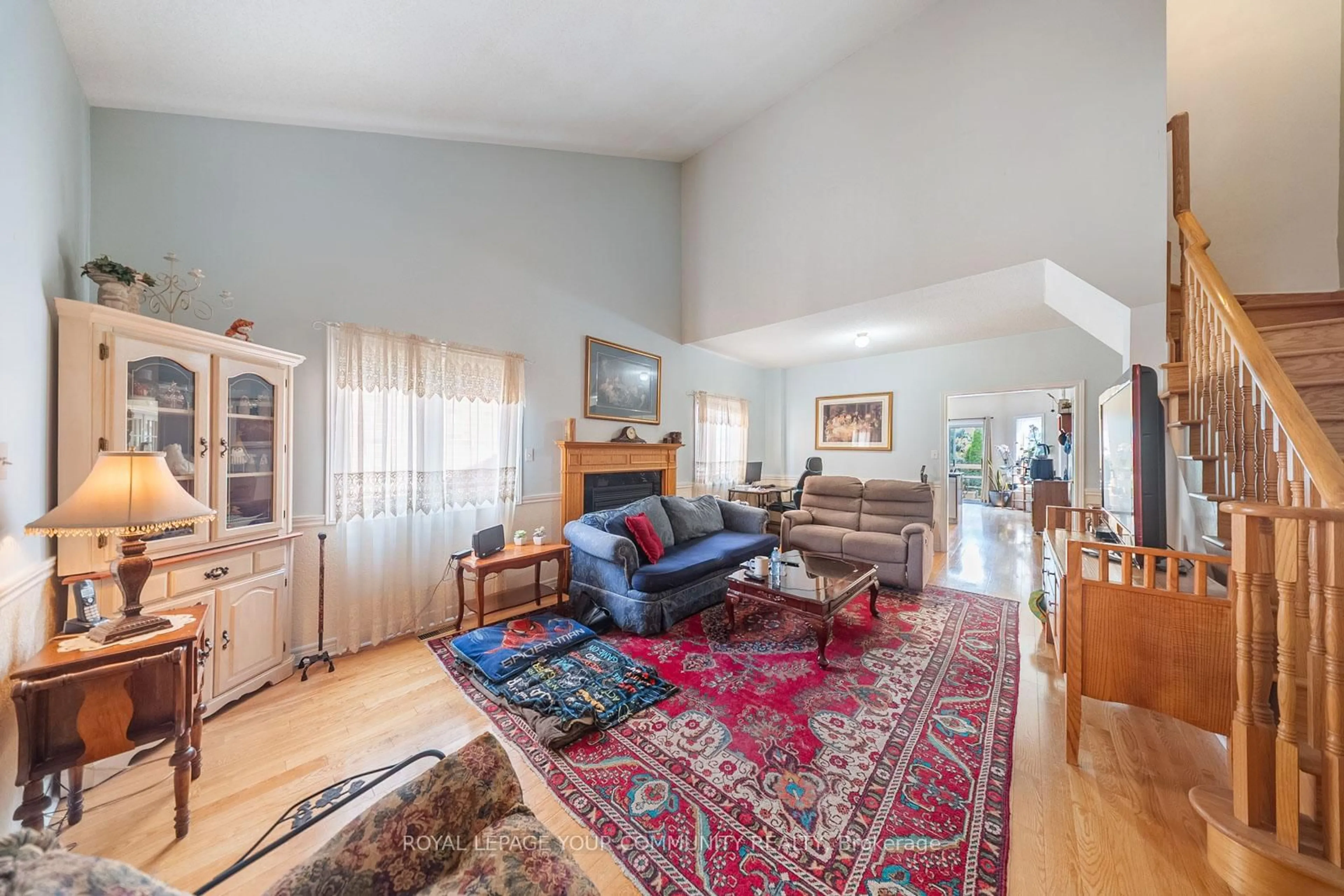 Living room with furniture, unknown for 6926 Early Settler Row, Mississauga Ontario L5W 1C1