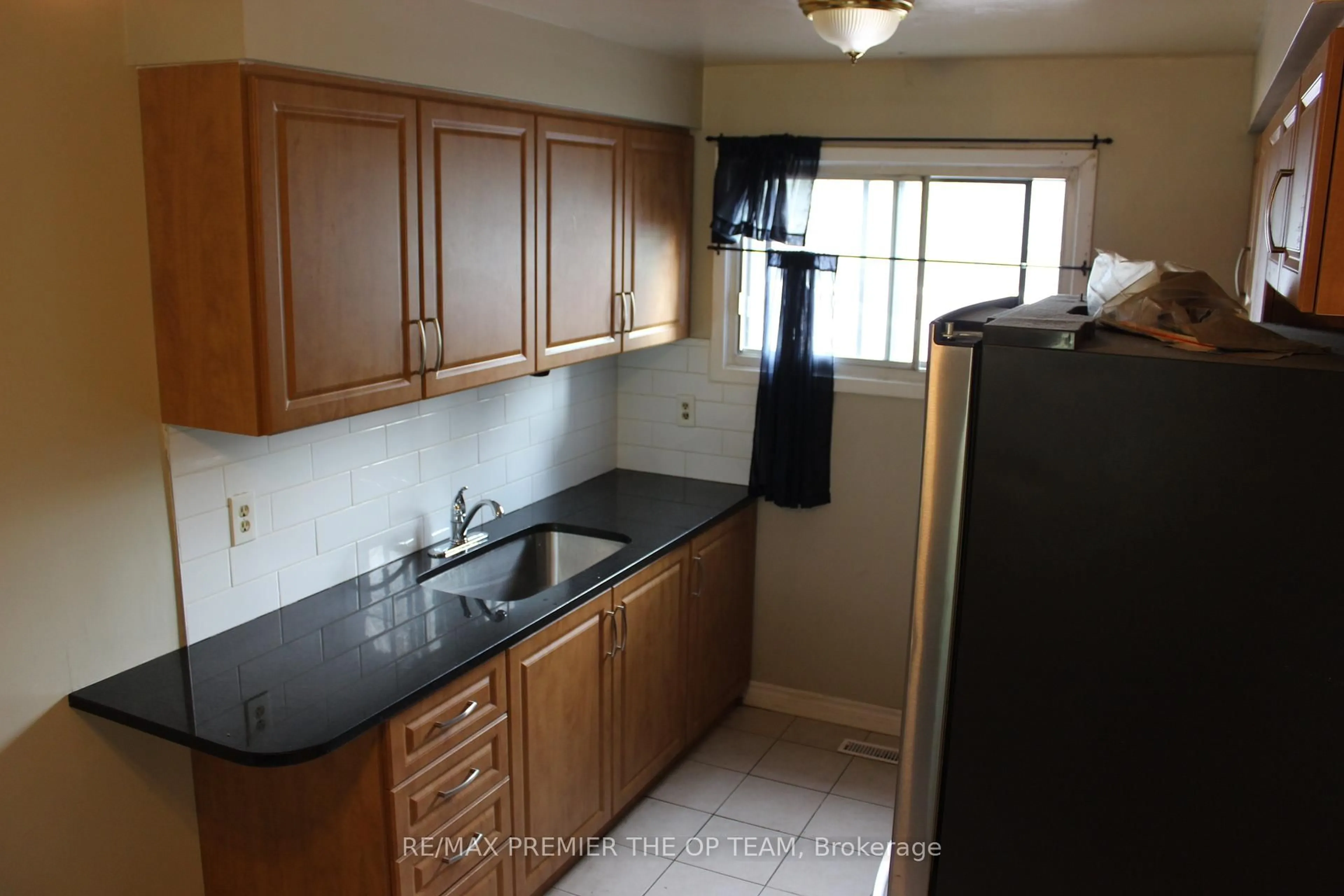 Standard kitchen, unknown for 475 Bramalea Rd #78, Brampton Ontario L6T 2X2