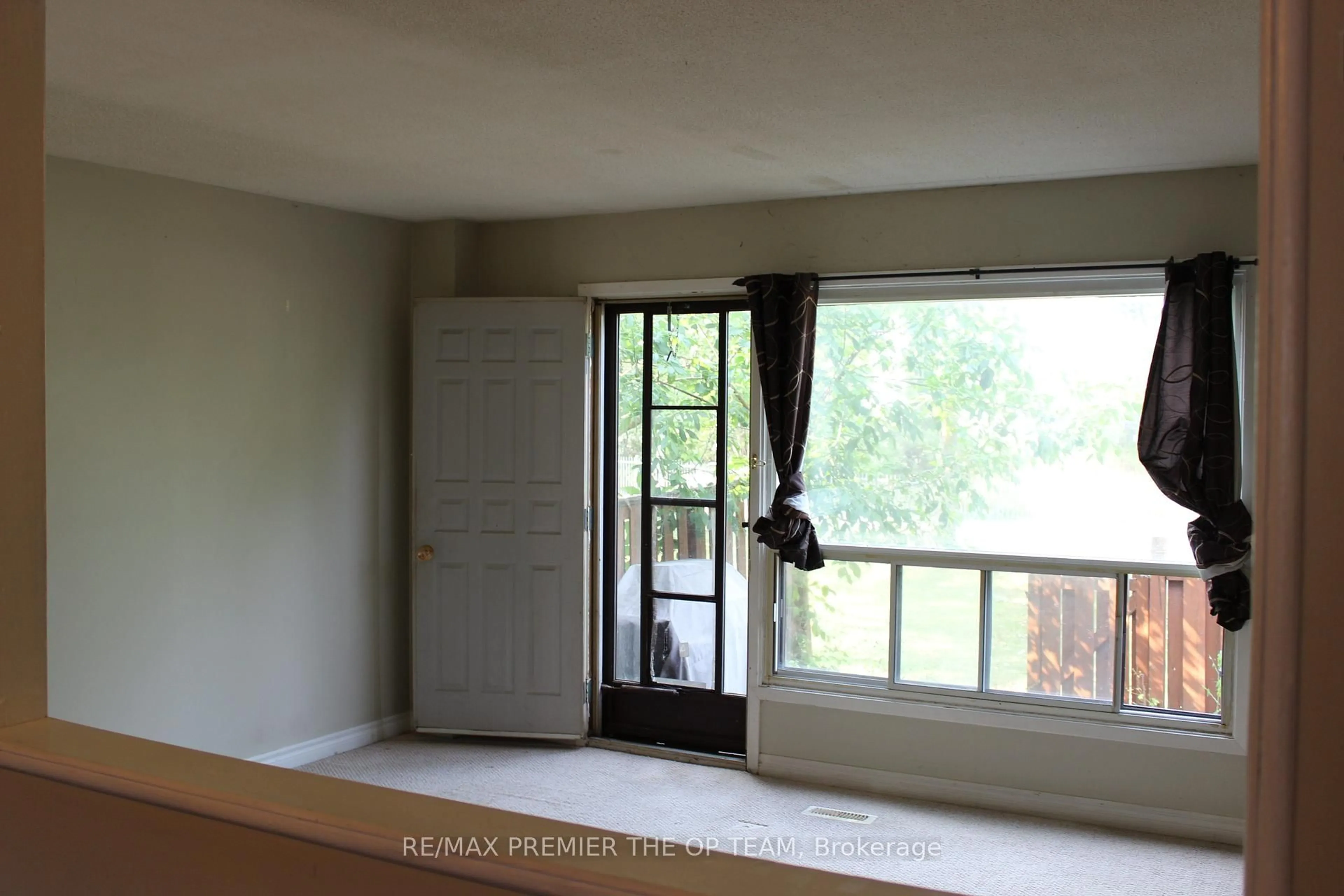 A pic of a room for 475 Bramalea Rd #78, Brampton Ontario L6T 2X2