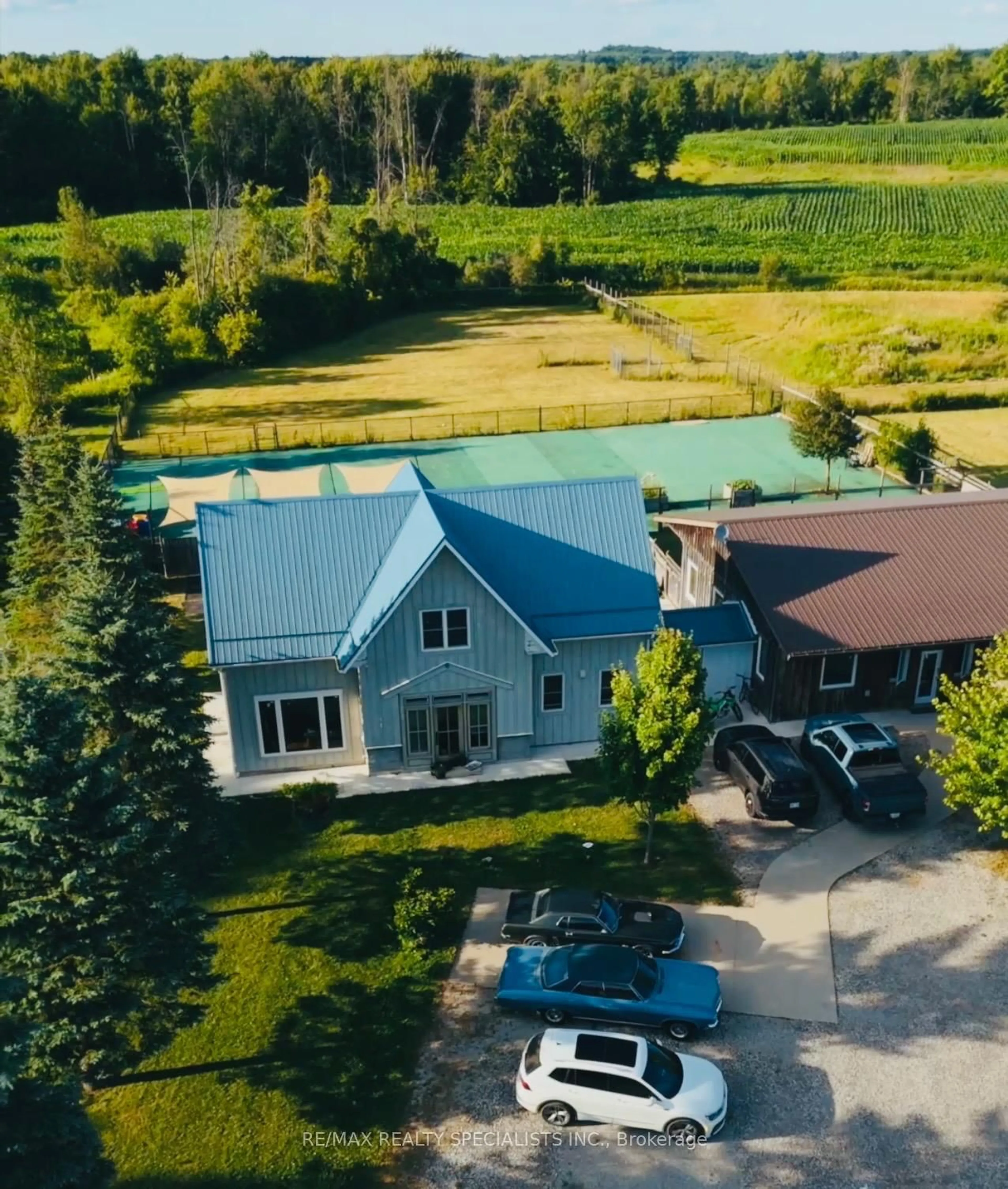 A pic from outside/outdoor area/front of a property/back of a property/a pic from drone, mountain view for 12195 FOURTH Line, Milton Ontario N0B 2K0