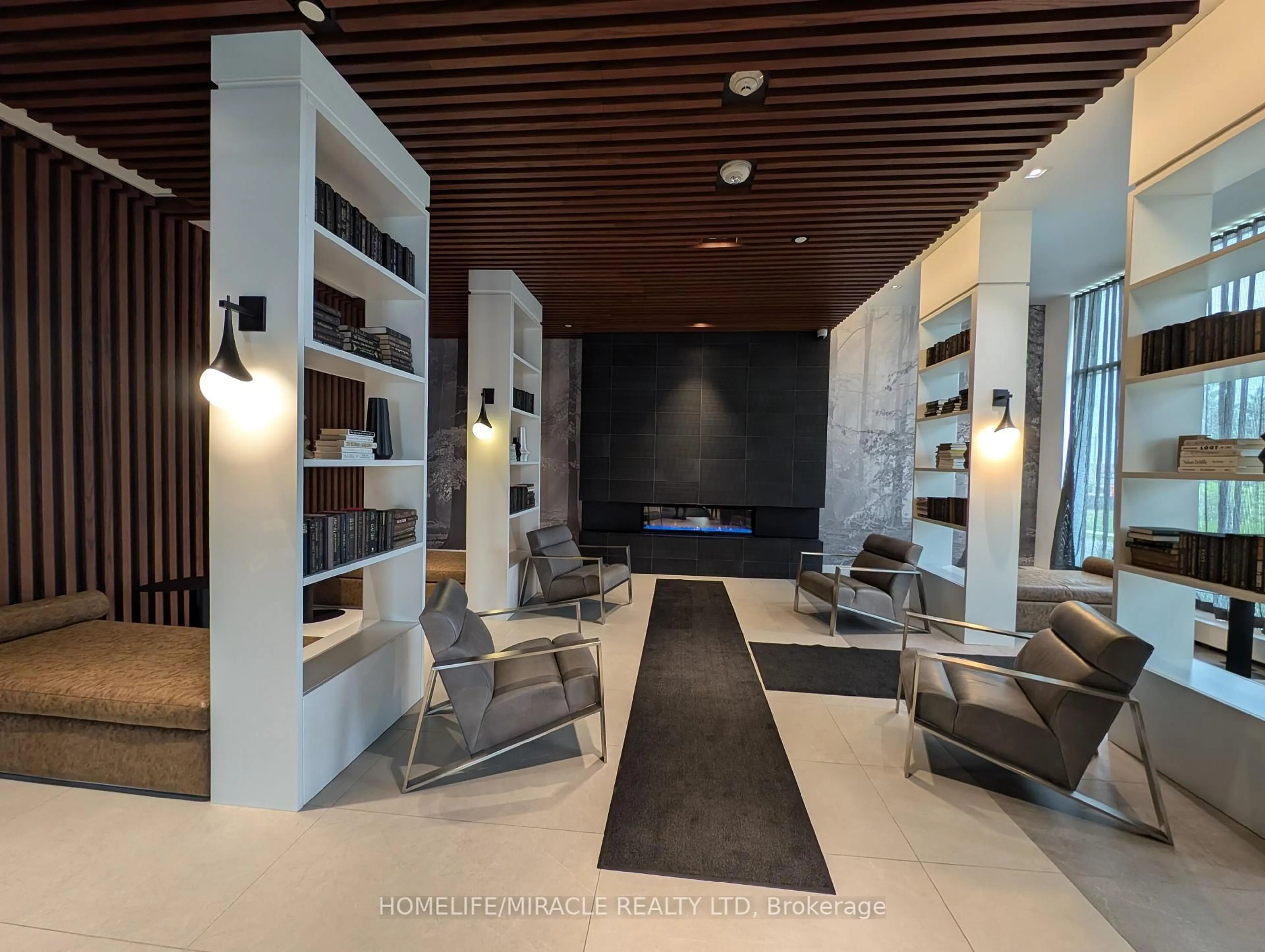 Lobby for 297 Oak Walk Dr #310, Oakville Ontario L6H 6Z3