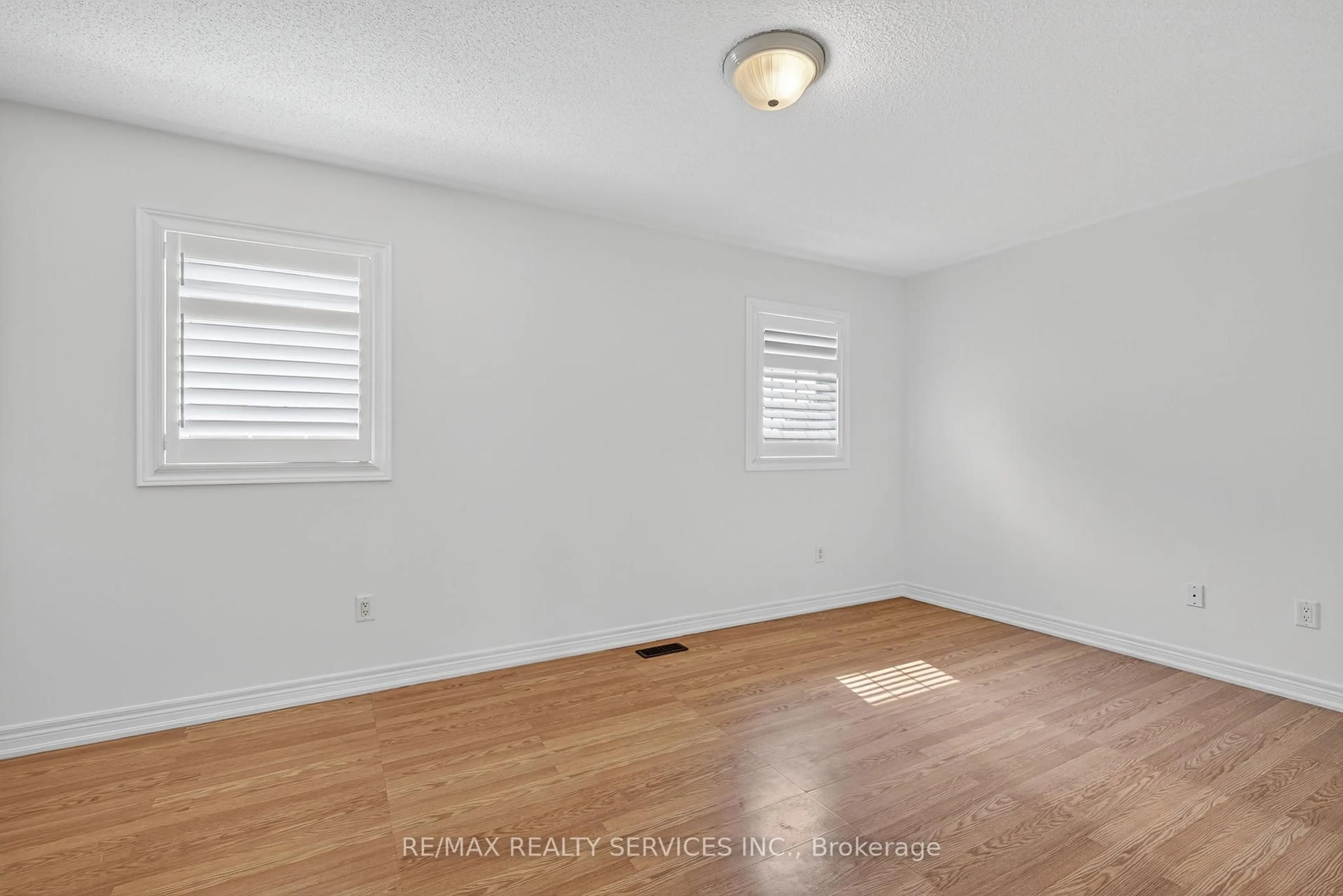 A pic of a room for 18 Fishing Cres, Brampton Ontario L6V 4T4