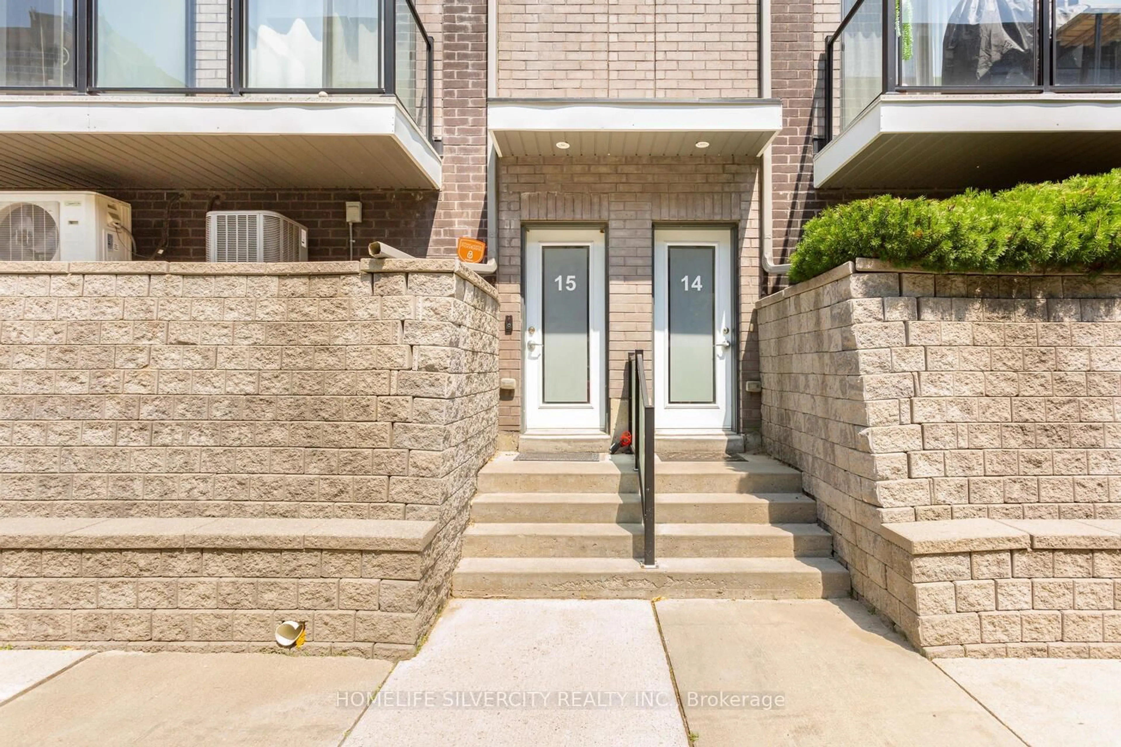 Unknown for 2063 Weston Rd #15, Toronto Ontario M9N 1X7
