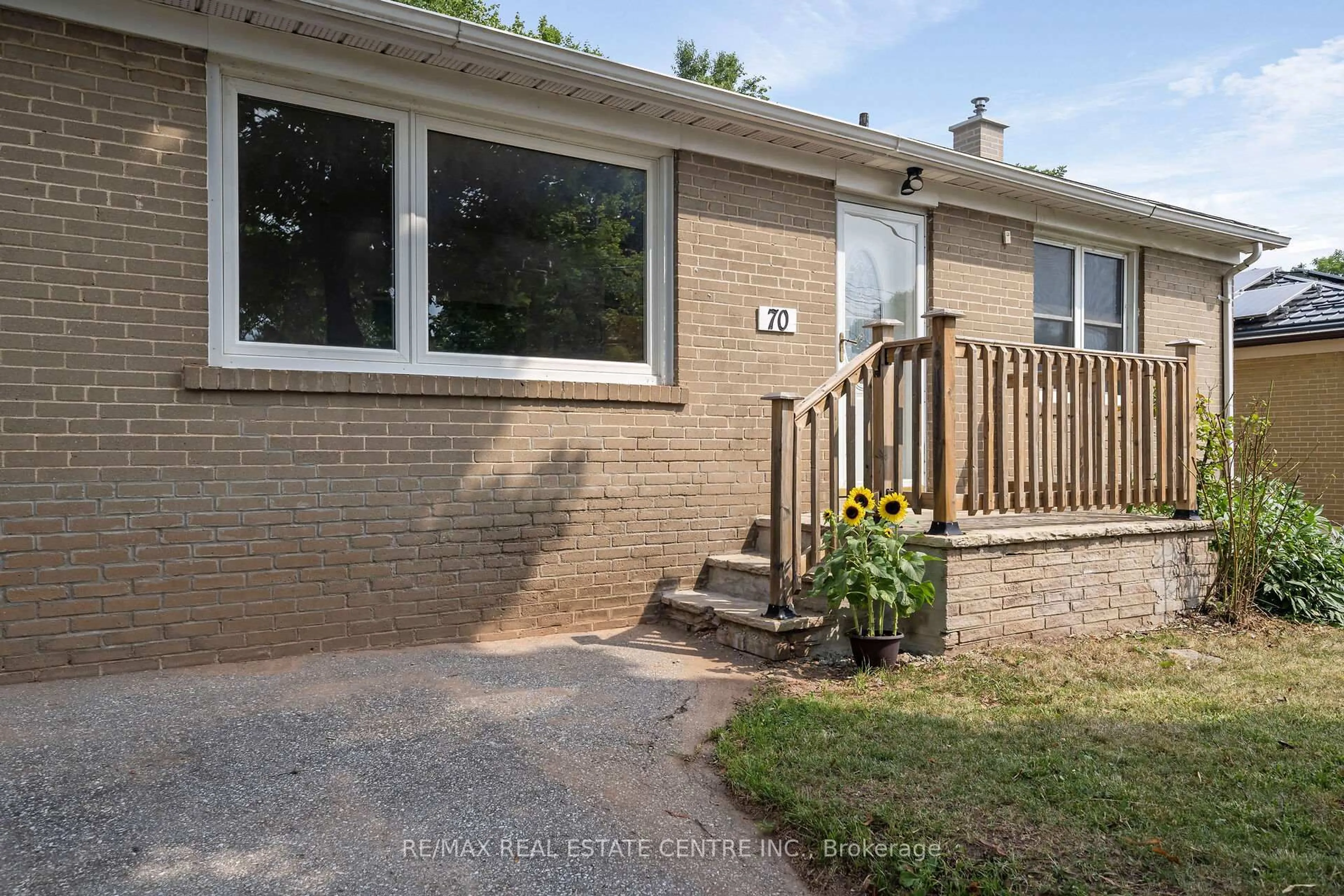 Home with brick exterior material, street for 70 Dayfoot Dr, Halton Hills Ontario L7G 2L1