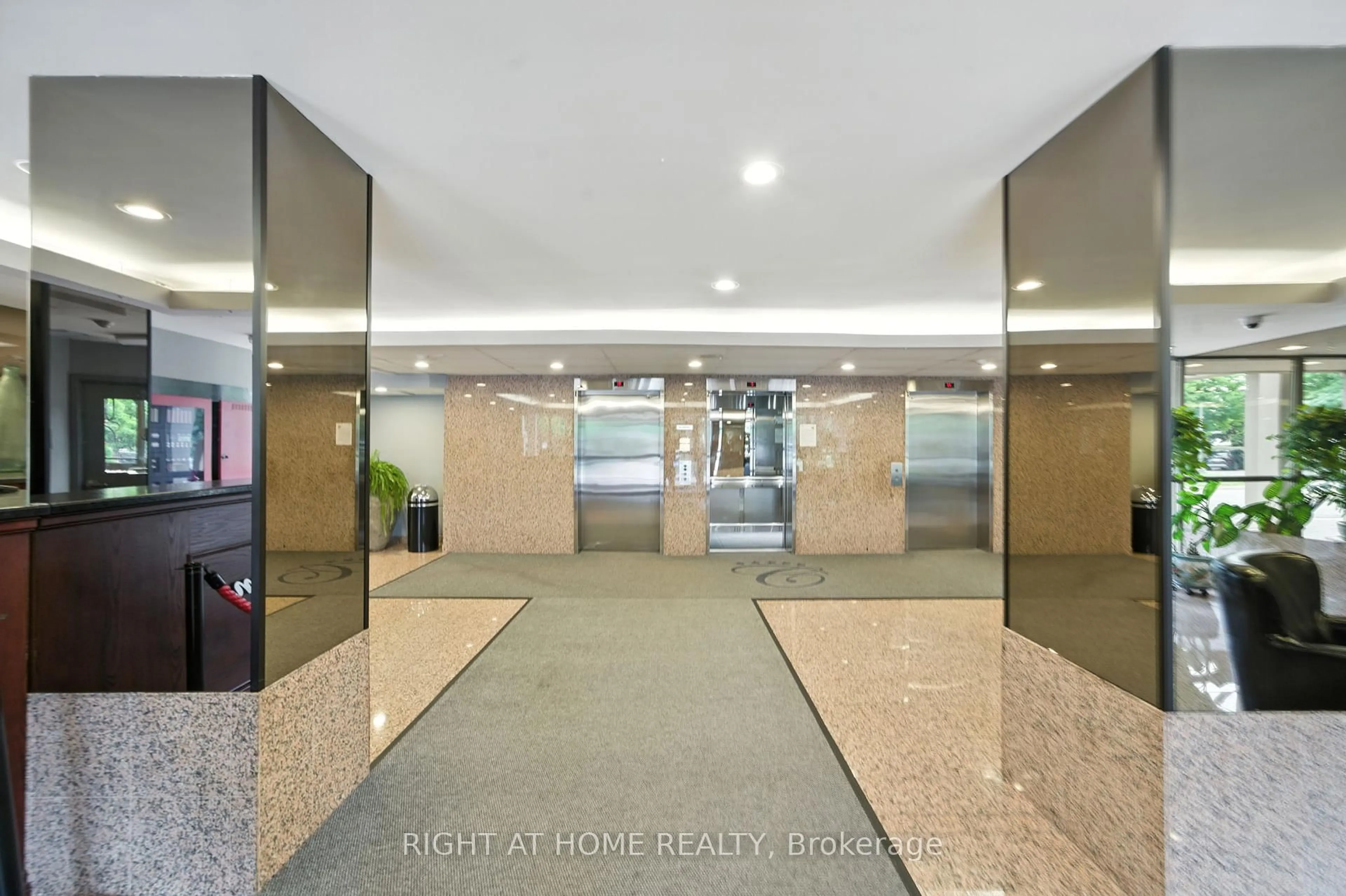 Lobby for 700 Constellation Dr #510, Mississauga Ontario L5R 3G8