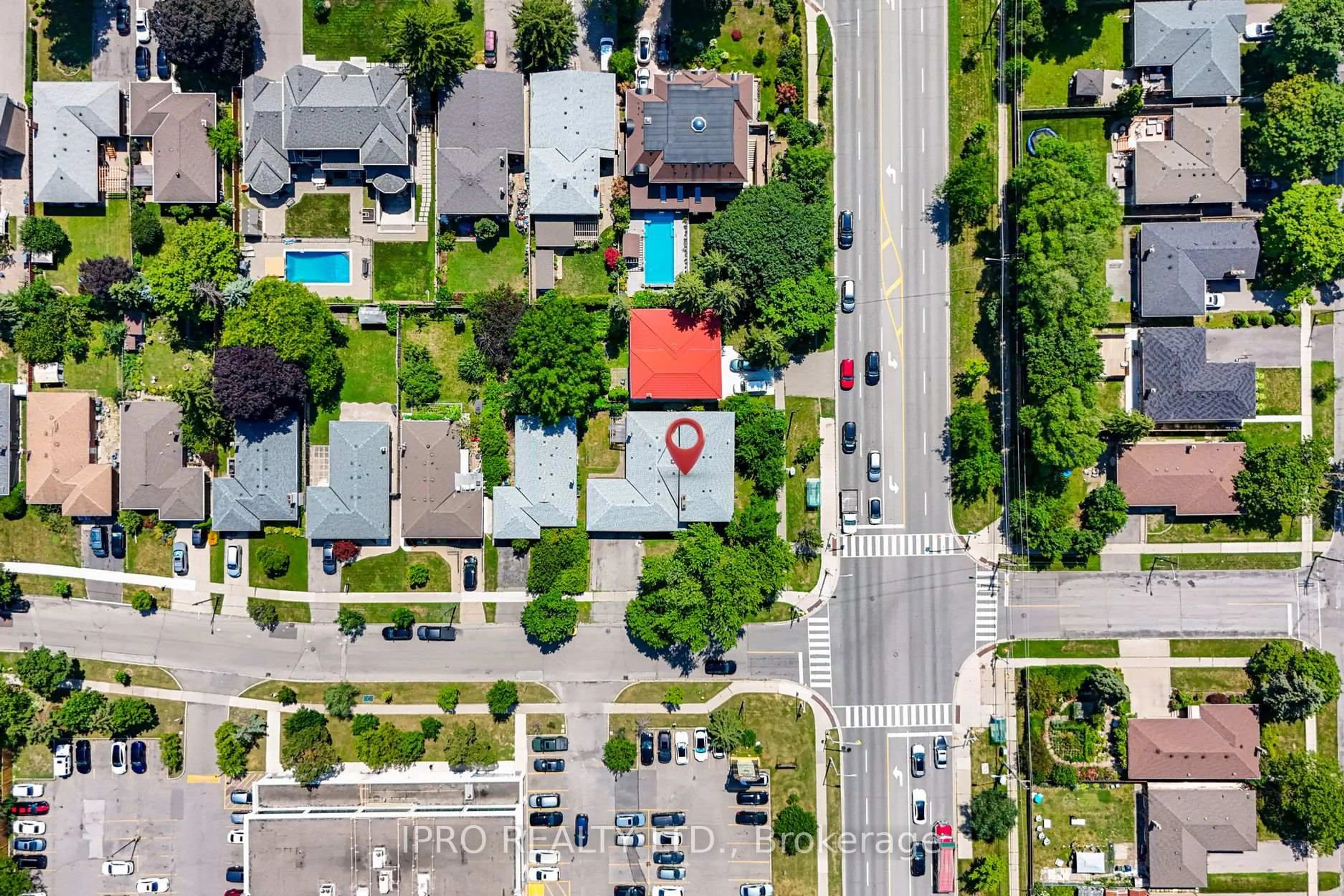 A pic from outside/outdoor area/front of a property/back of a property/a pic from drone, street for 1 Northcrest Rd, Toronto Ontario M9R 1P5