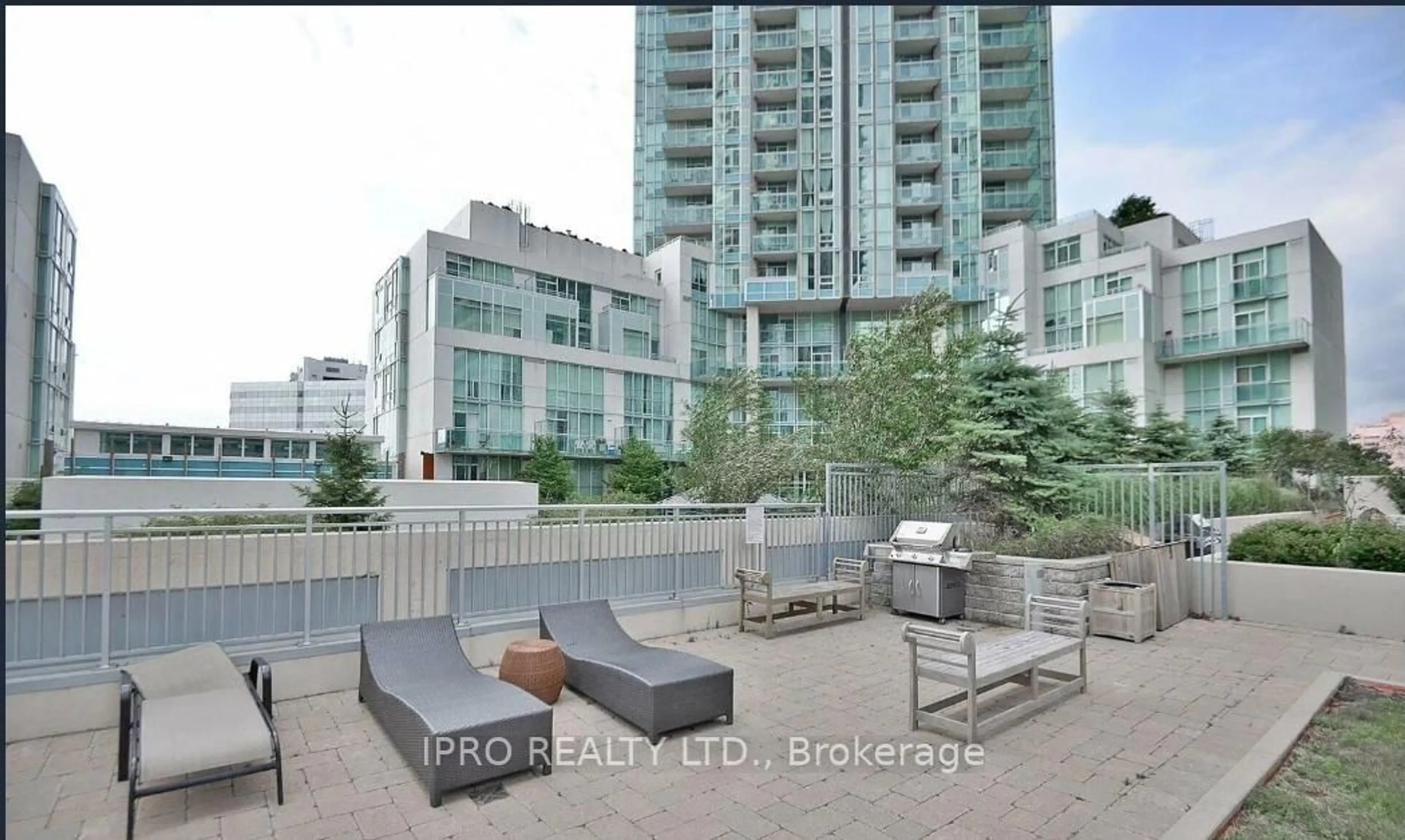 Patio, city buildings view from balcony for 225 Webb Dr #1508, Mississauga Ontario L5B 4P2