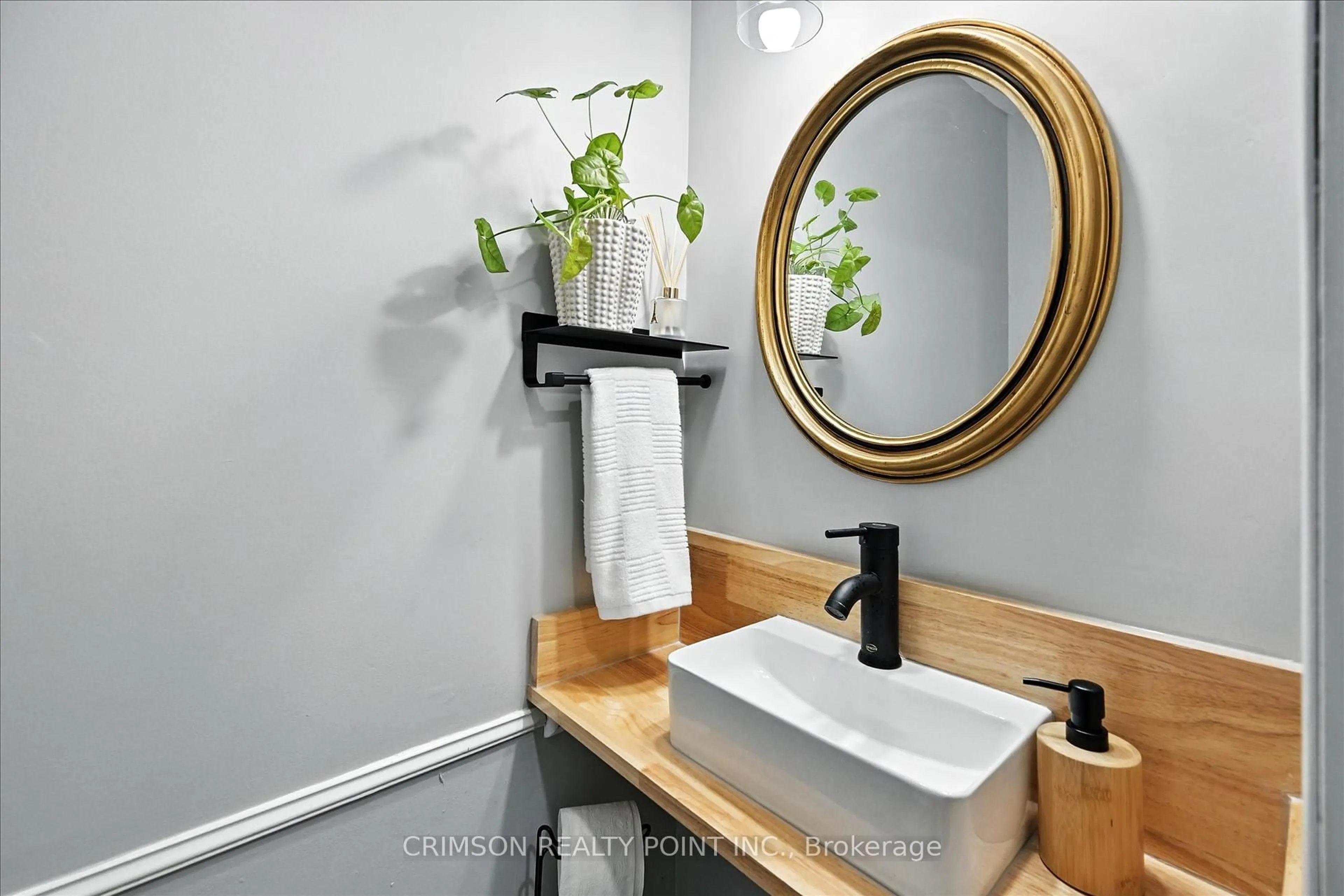 Contemporary bathroom, ceramic/tile floor for 235 Bronte St #37, Milton Ontario L9T 3V8