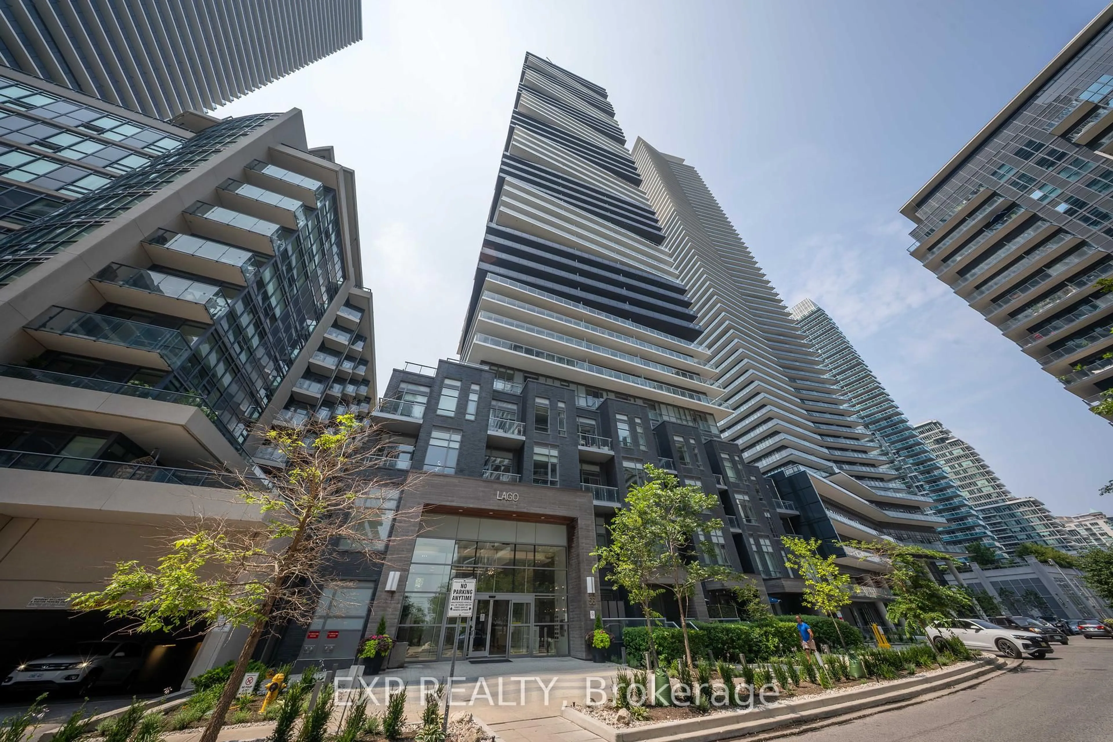 Indoor foyer for 56 Annie Craig Dr #4506, Toronto Ontario M8V 0C5