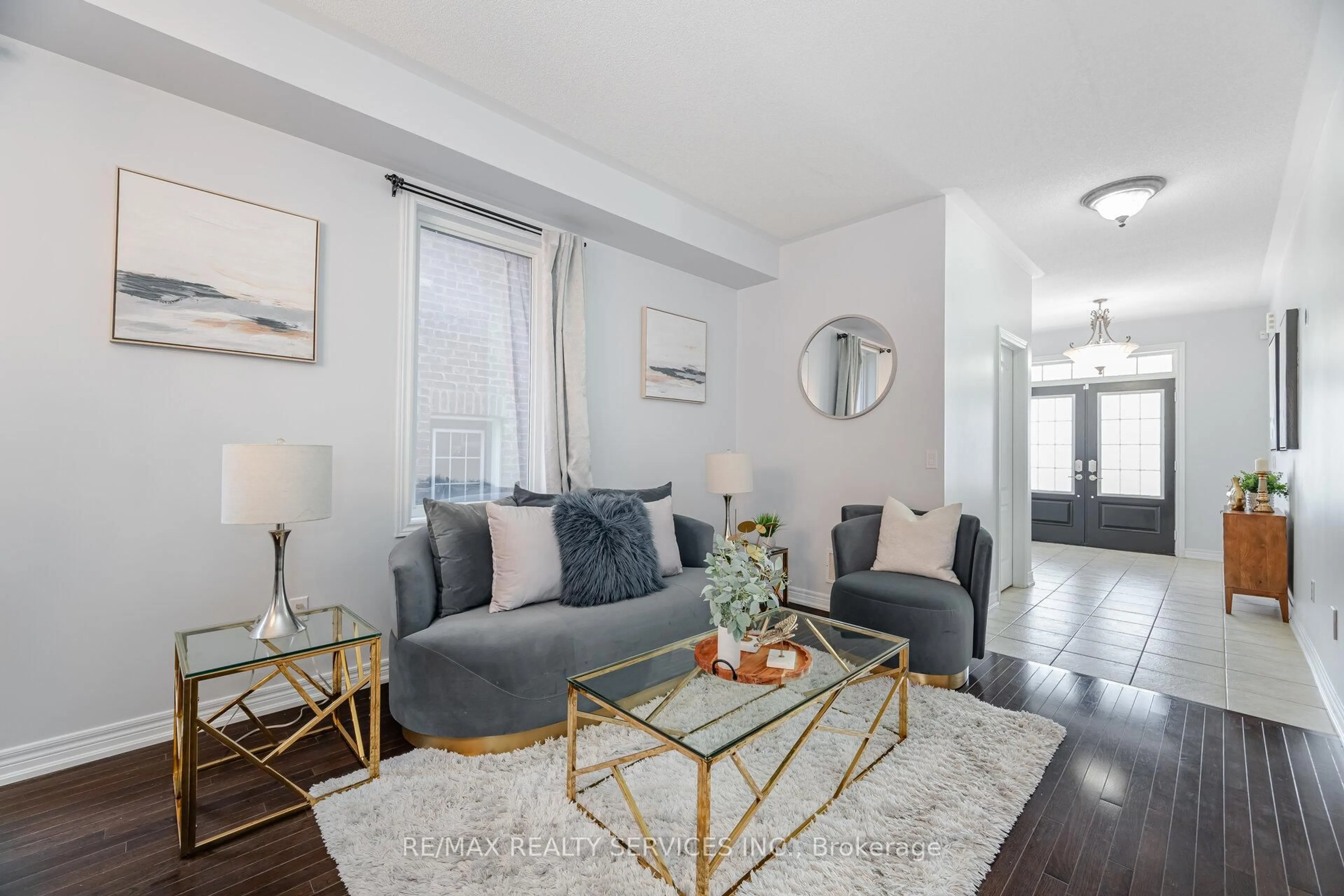 Living room with furniture, unknown for 210 Learmont Ave, Caledon Ontario L7C 3W4