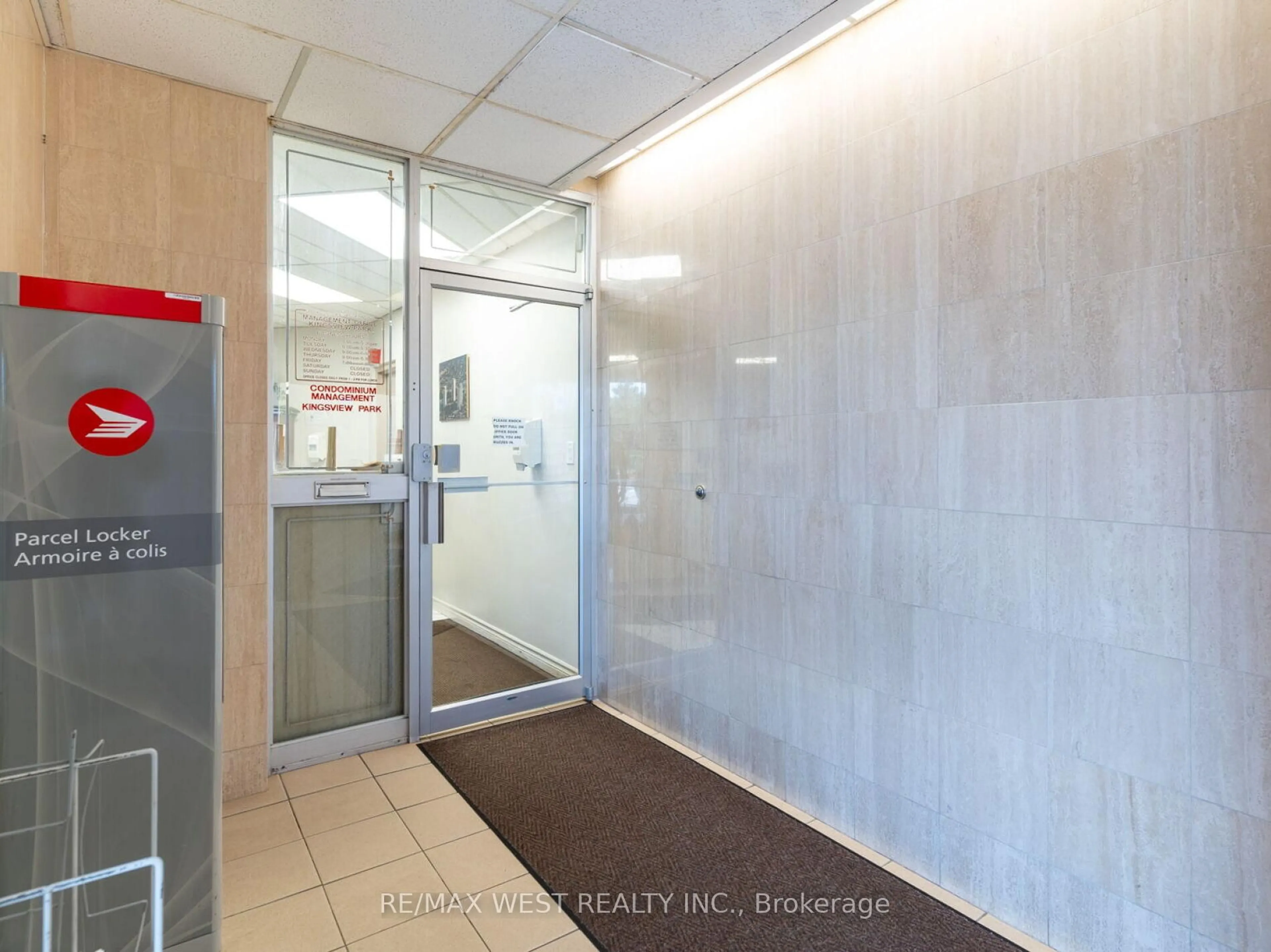 Indoor foyer for 380 Dixon Rd #605, Toronto Ontario M9R 1T3