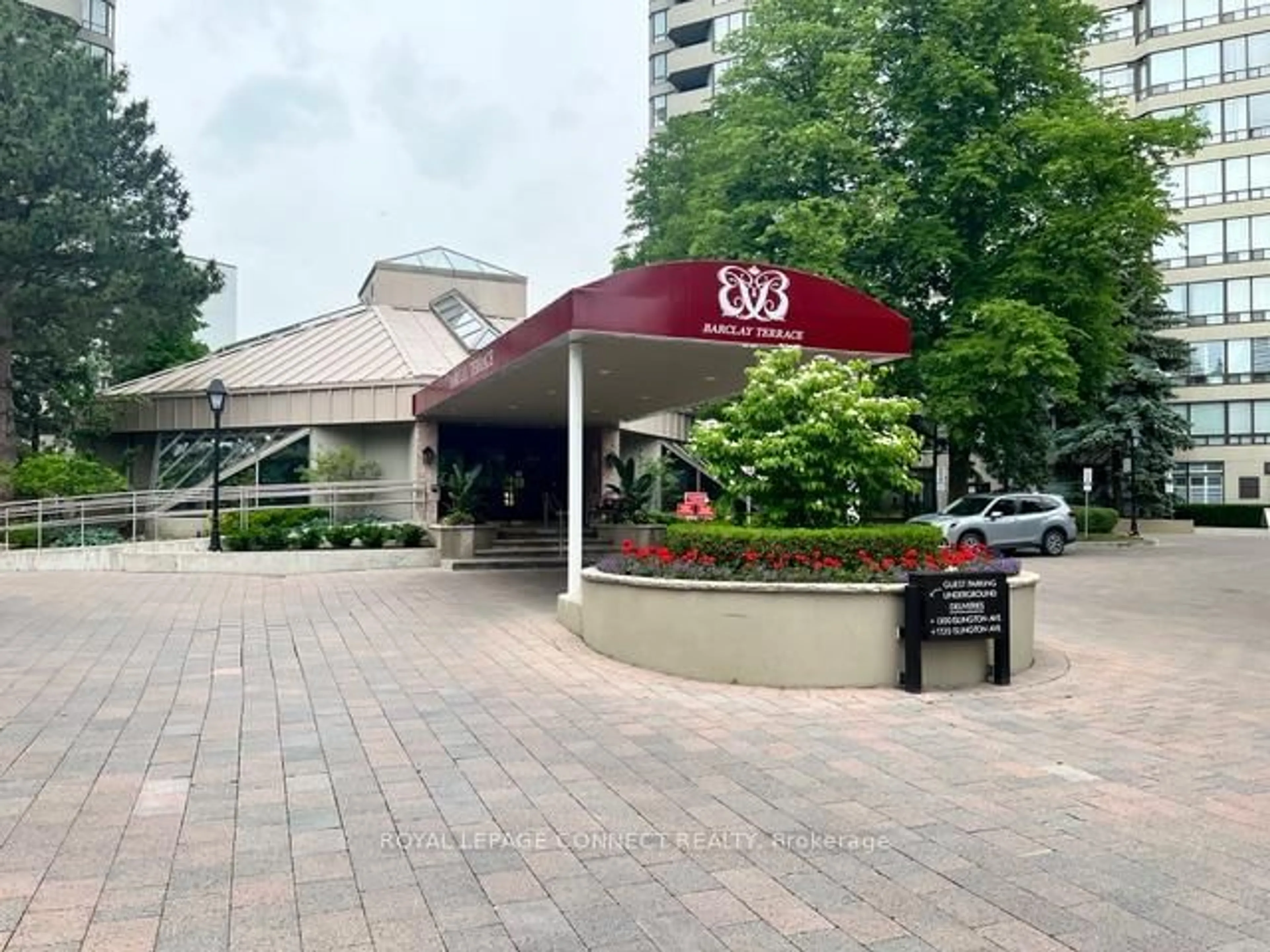 Patio, unknown for 1300 Islington Ave #1204, Toronto Ontario M9A 5C4
