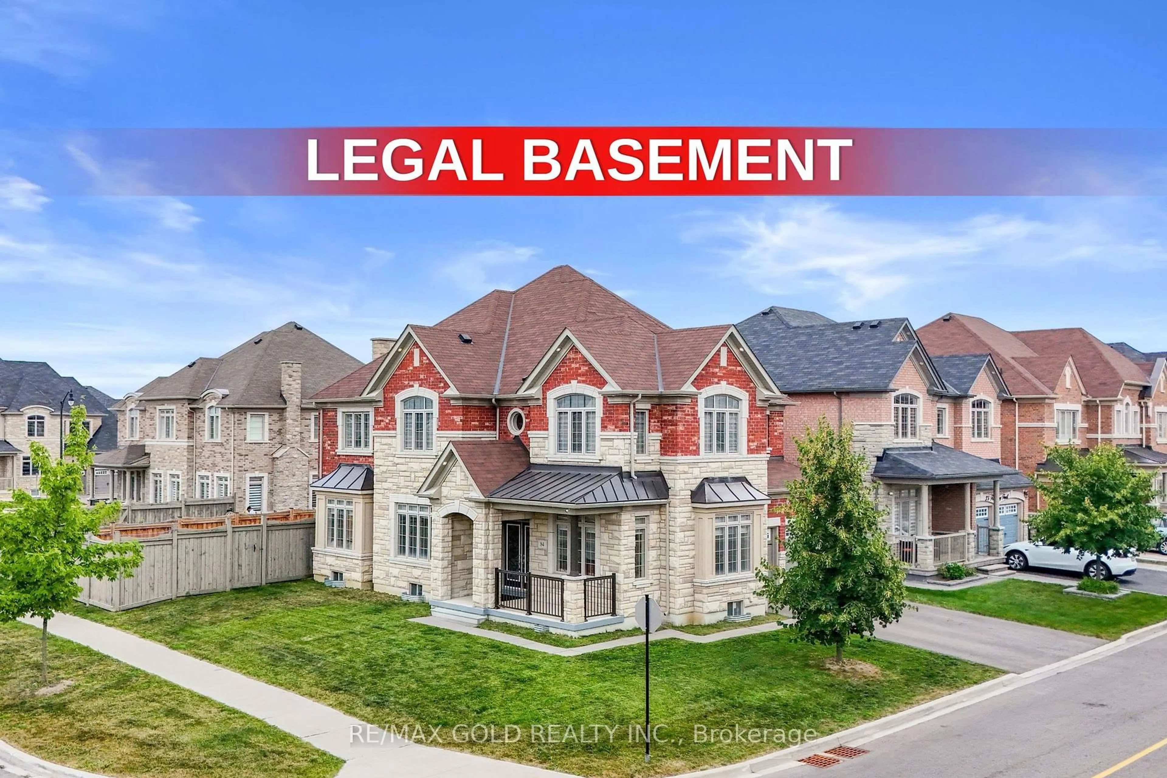 A pic from outside/outdoor area/front of a property/back of a property/a pic from drone, street for 84 John Carroll Dr, Brampton Ontario L6P 4J3