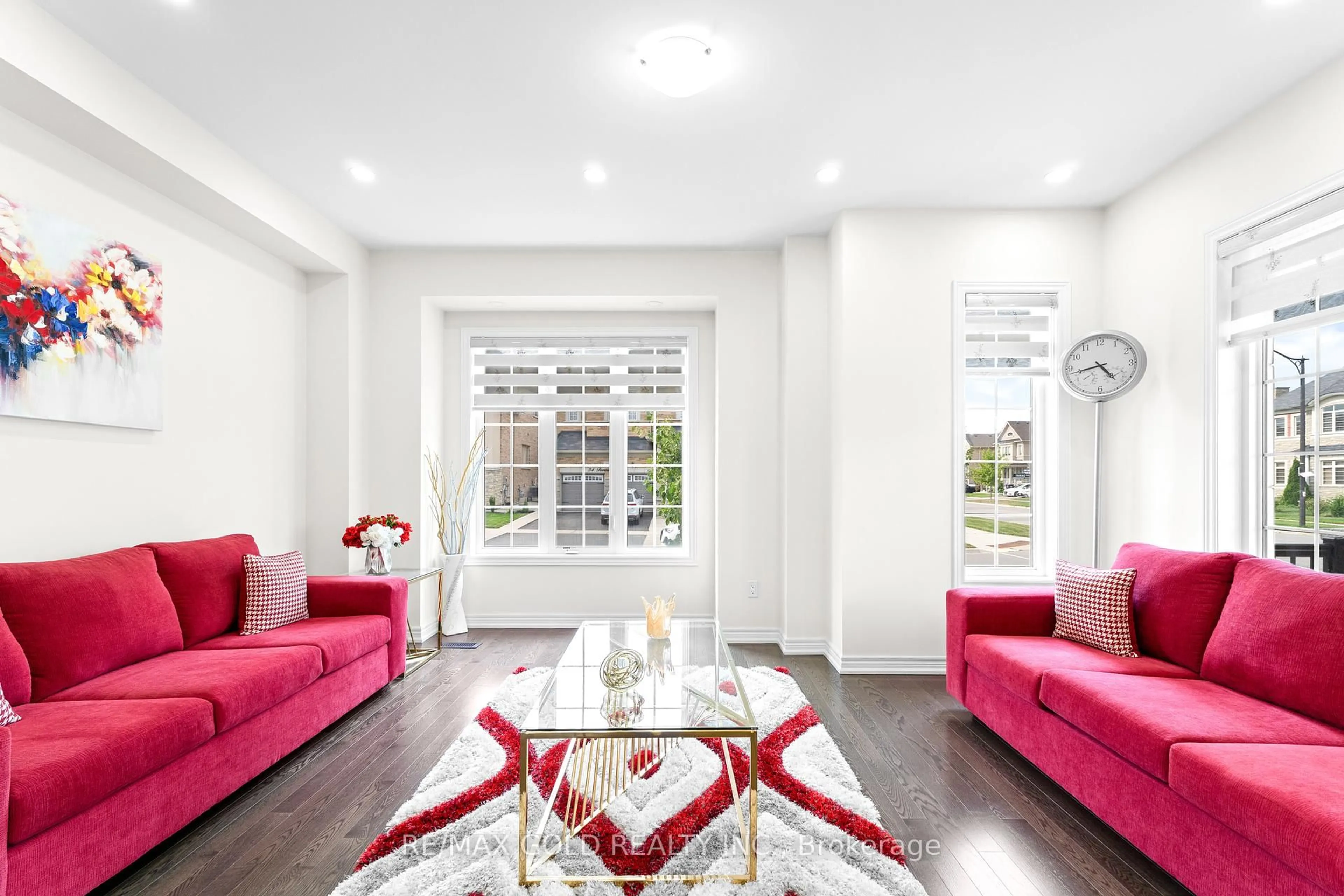 Living room with furniture, unknown for 84 John Carroll Dr, Brampton Ontario L6P 4J3