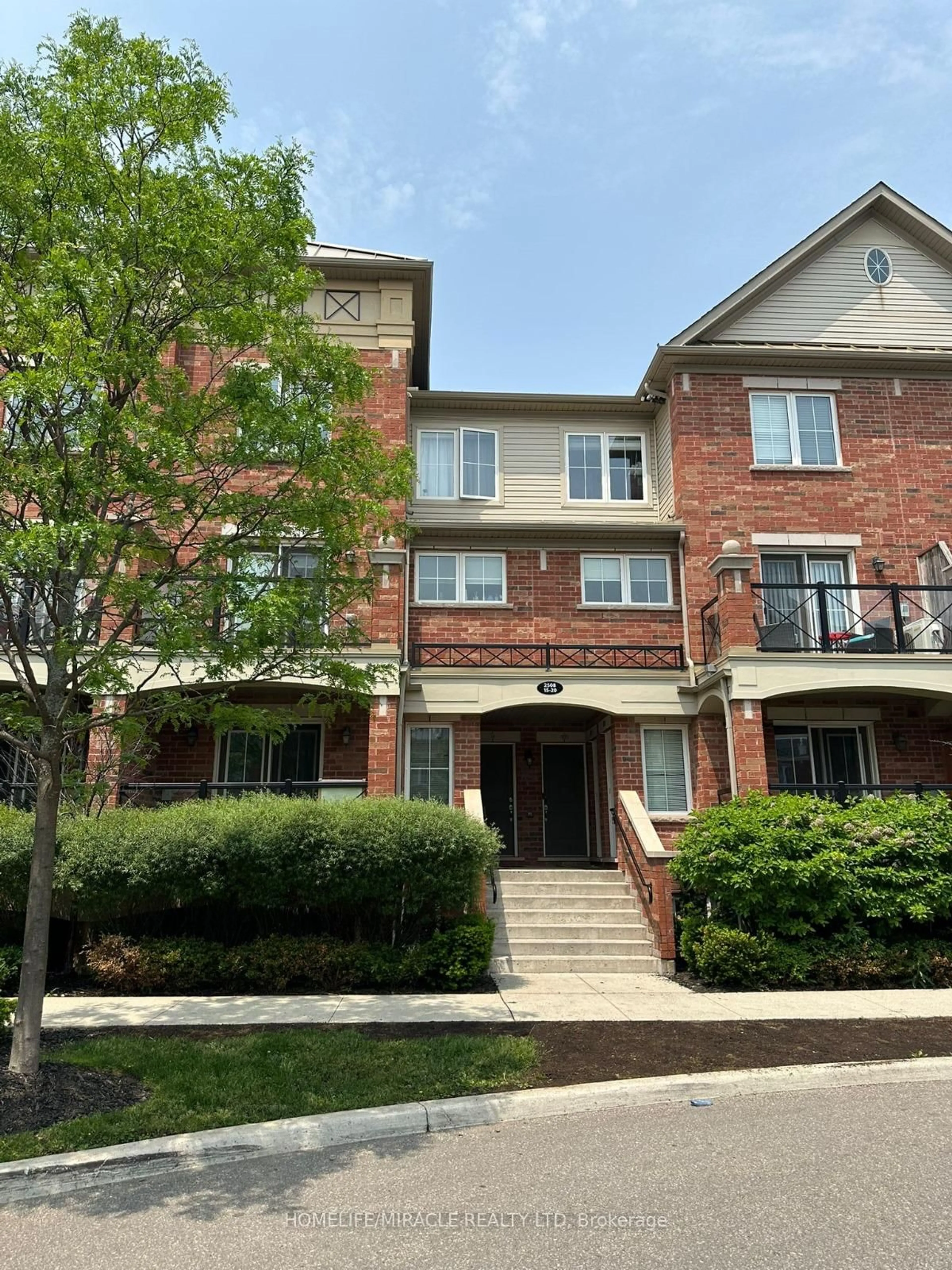 Home with brick exterior material, street for 2508 POST Rd #18, Oakville Ontario L6H 0K1