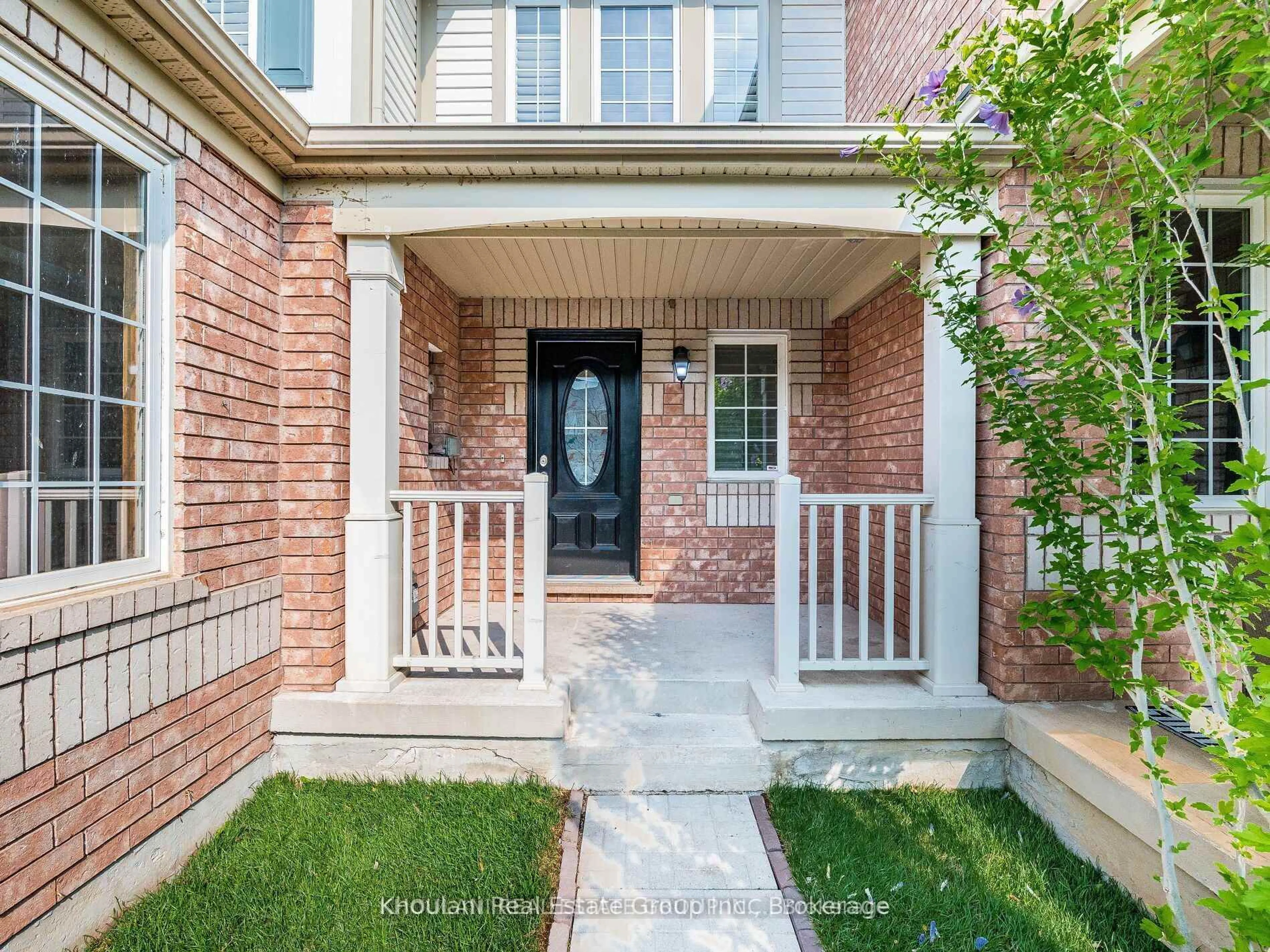 Home with brick exterior material, street for 32 Van Fleet Terr, Milton Ontario L9T 0Y4
