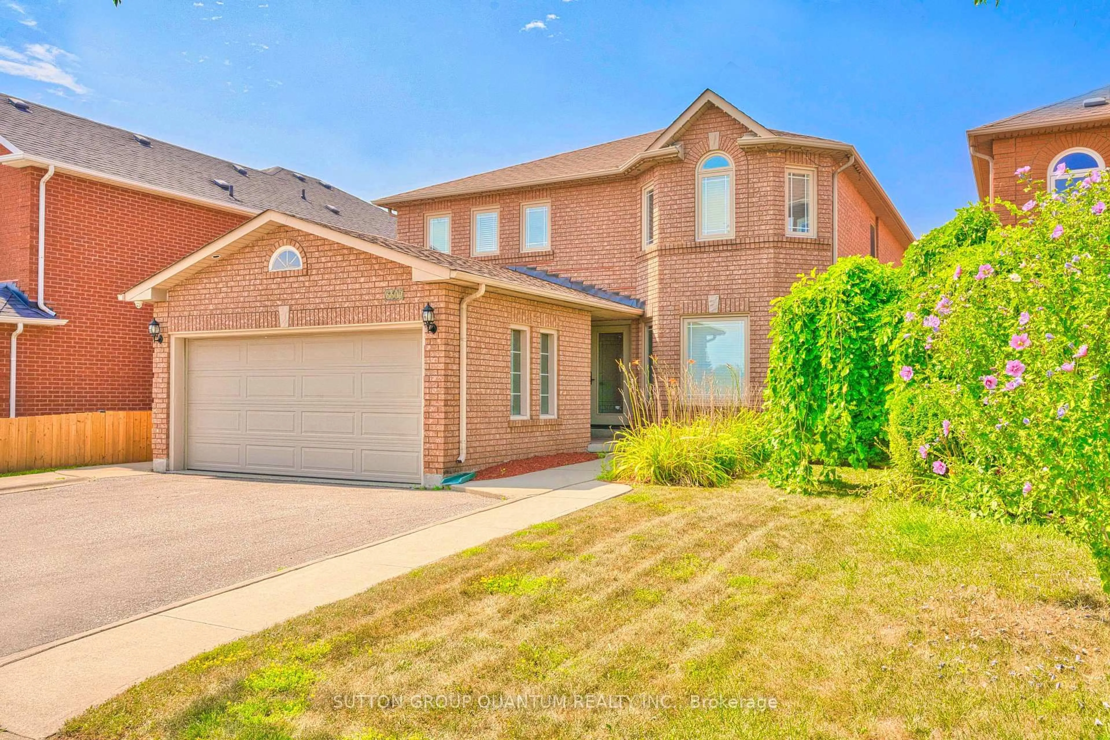 Home with brick exterior material, street for 6600 Lisgar Dr, Mississauga Ontario L5N 6W1