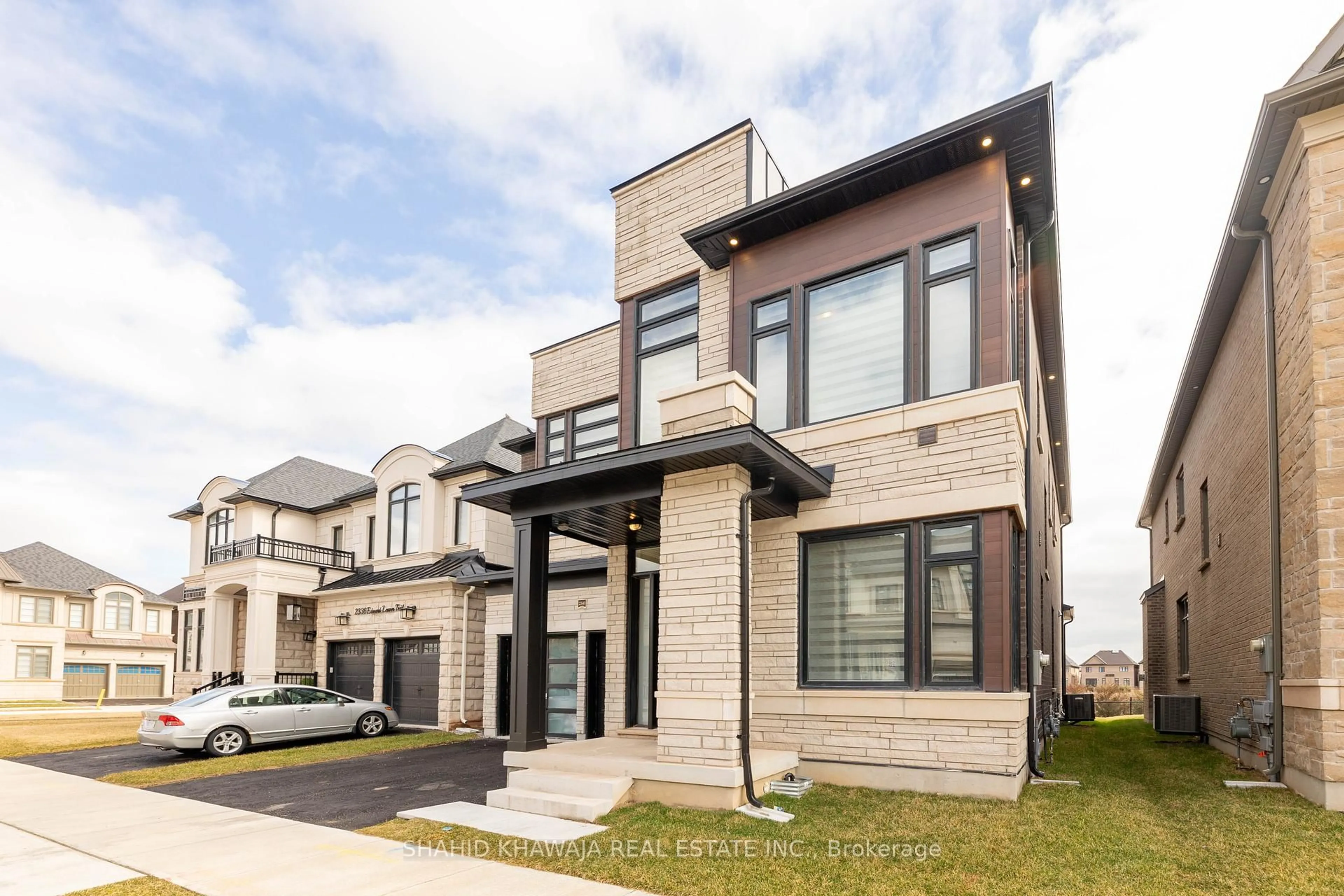 Home with brick exterior material, street for 2340 Edward Leaver Tr, Oakville Ontario L6M 5M7