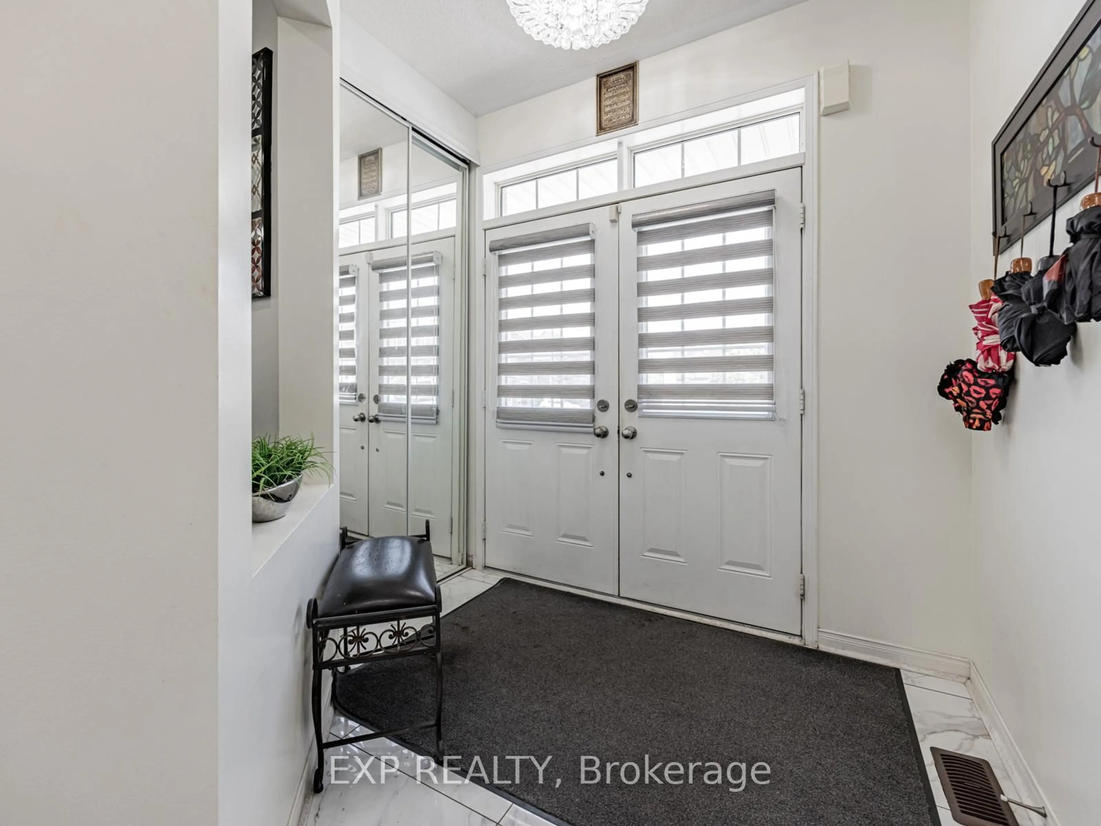 Indoor entryway for 53 Fred Young Dr, Toronto Ontario M3L 0A1