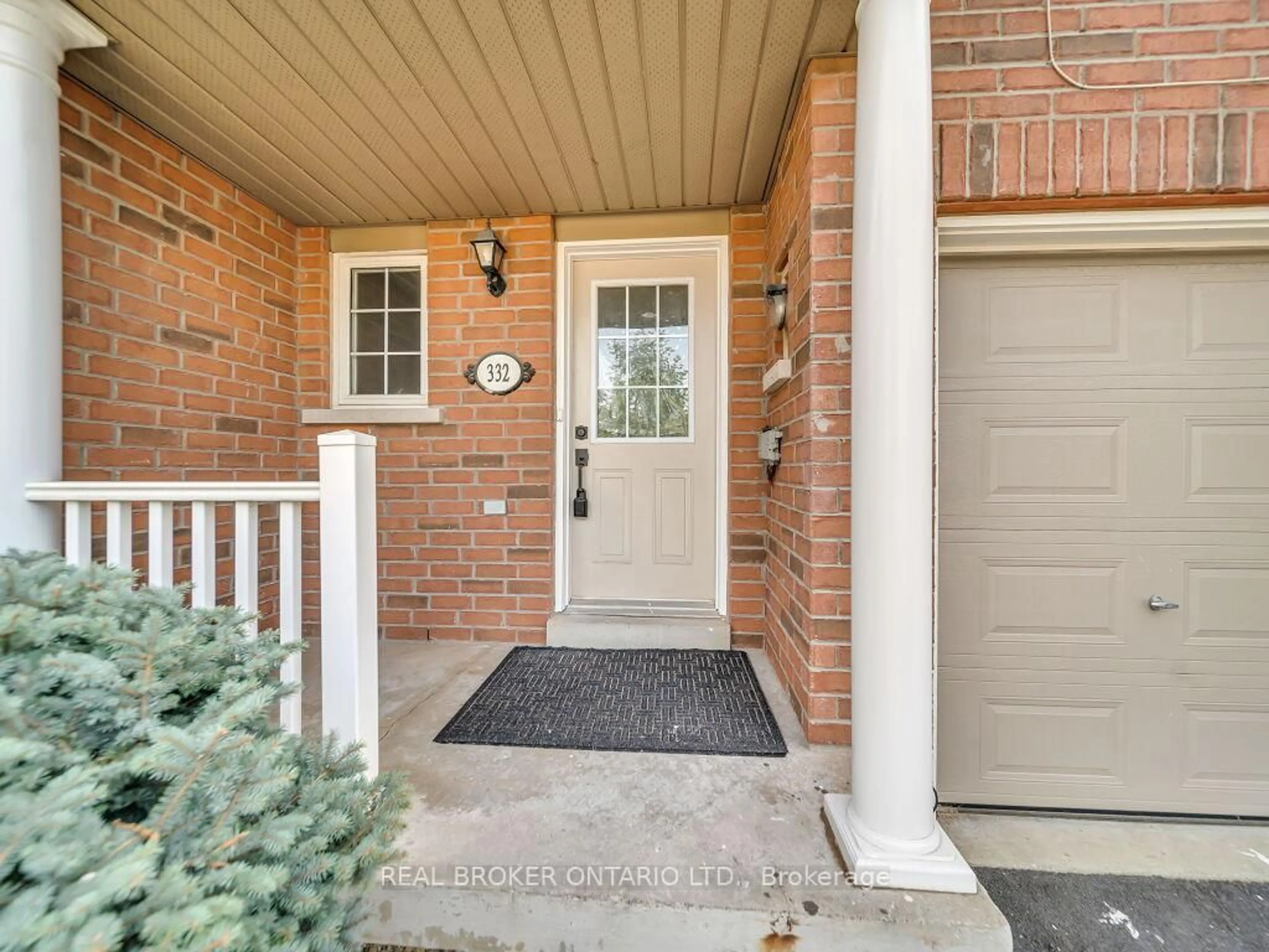 Indoor entryway for 332 Riverstone Dr, Oakville Ontario L6H 7M3