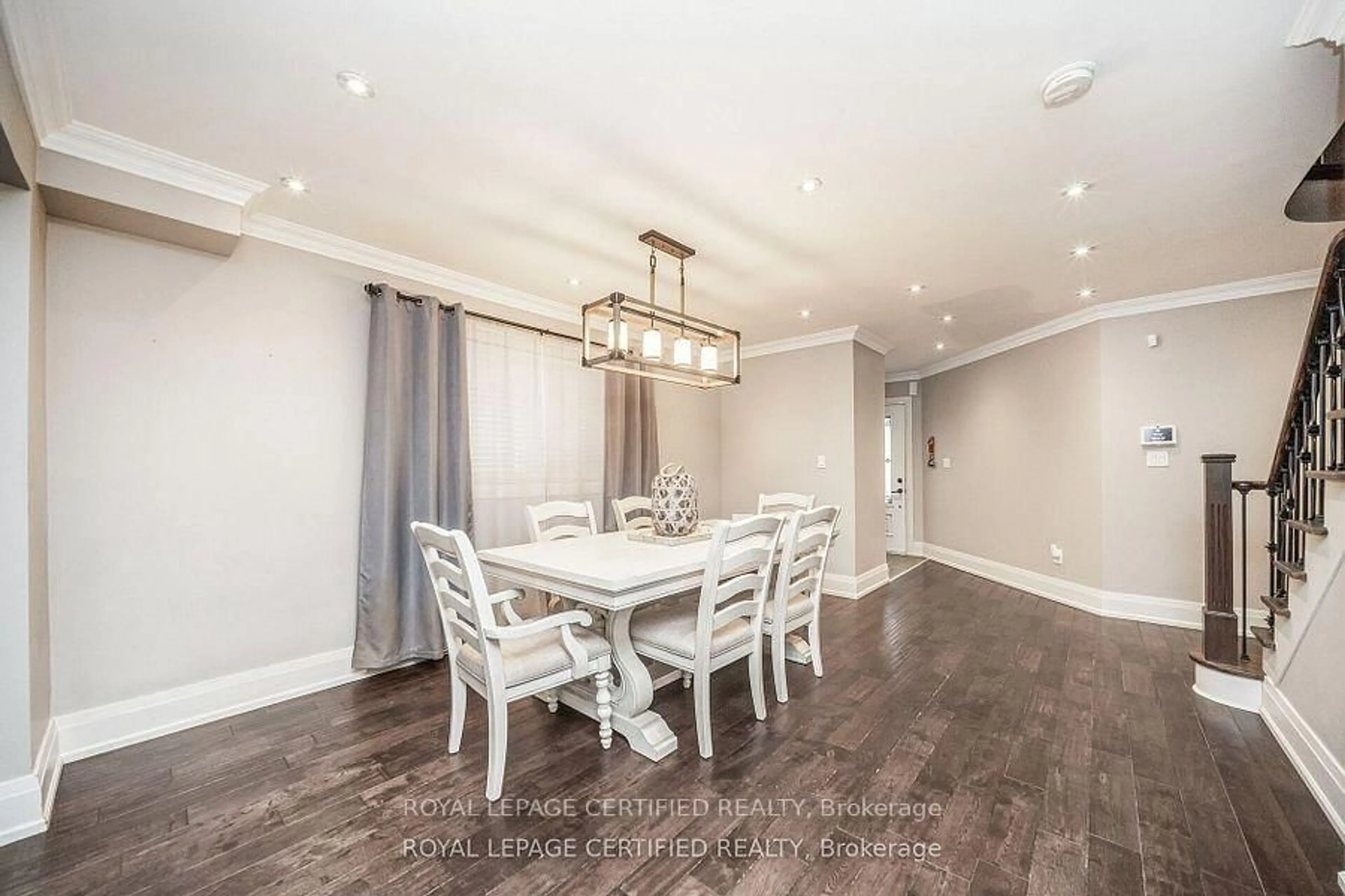 Dining room, wood/laminate floor for 73 Headwater Rd, Caledon Ontario L7E 2W4