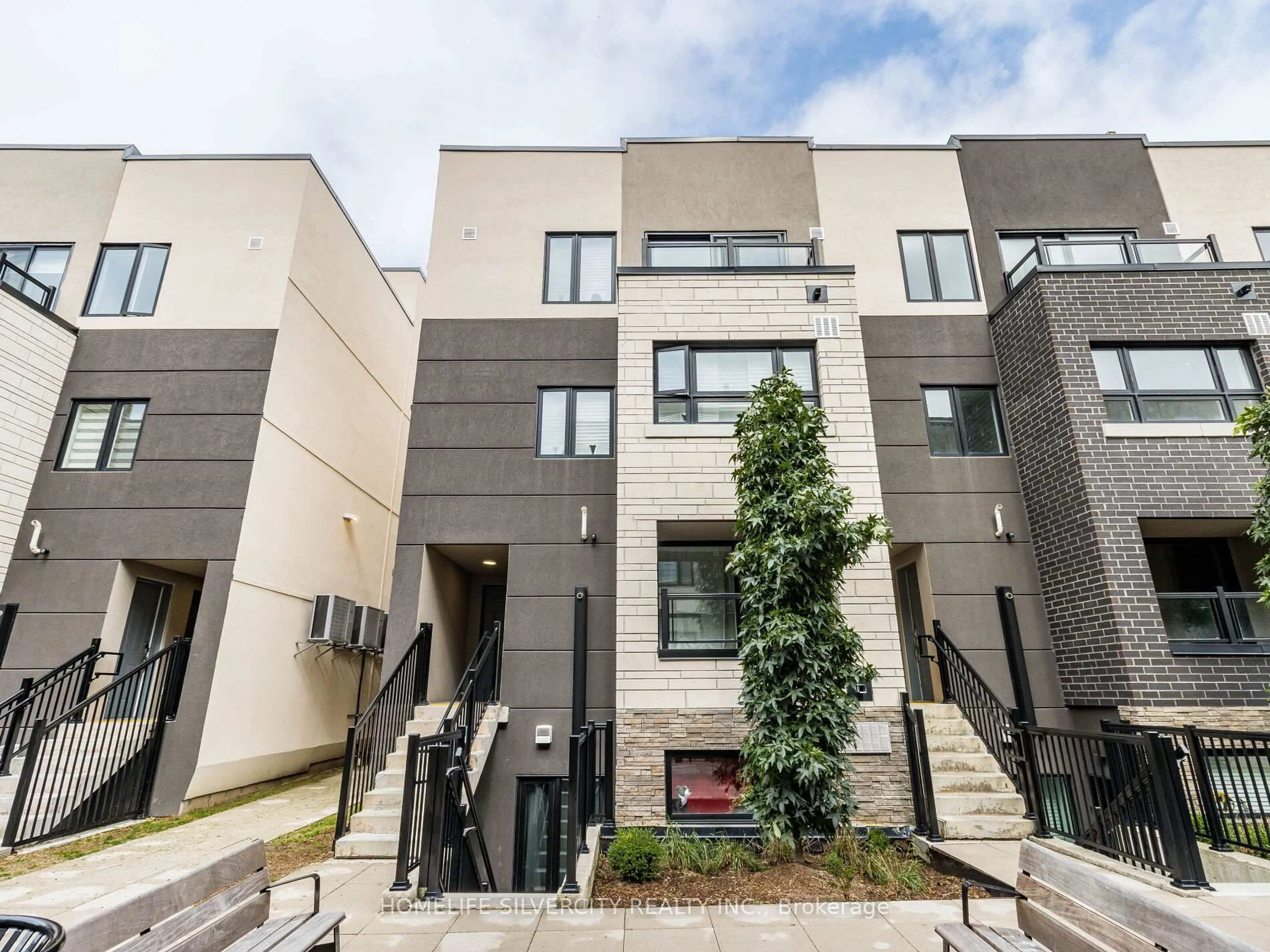 Unknown for 1141 Cooke Blvd #403, Burlington Ontario L7T 0C3