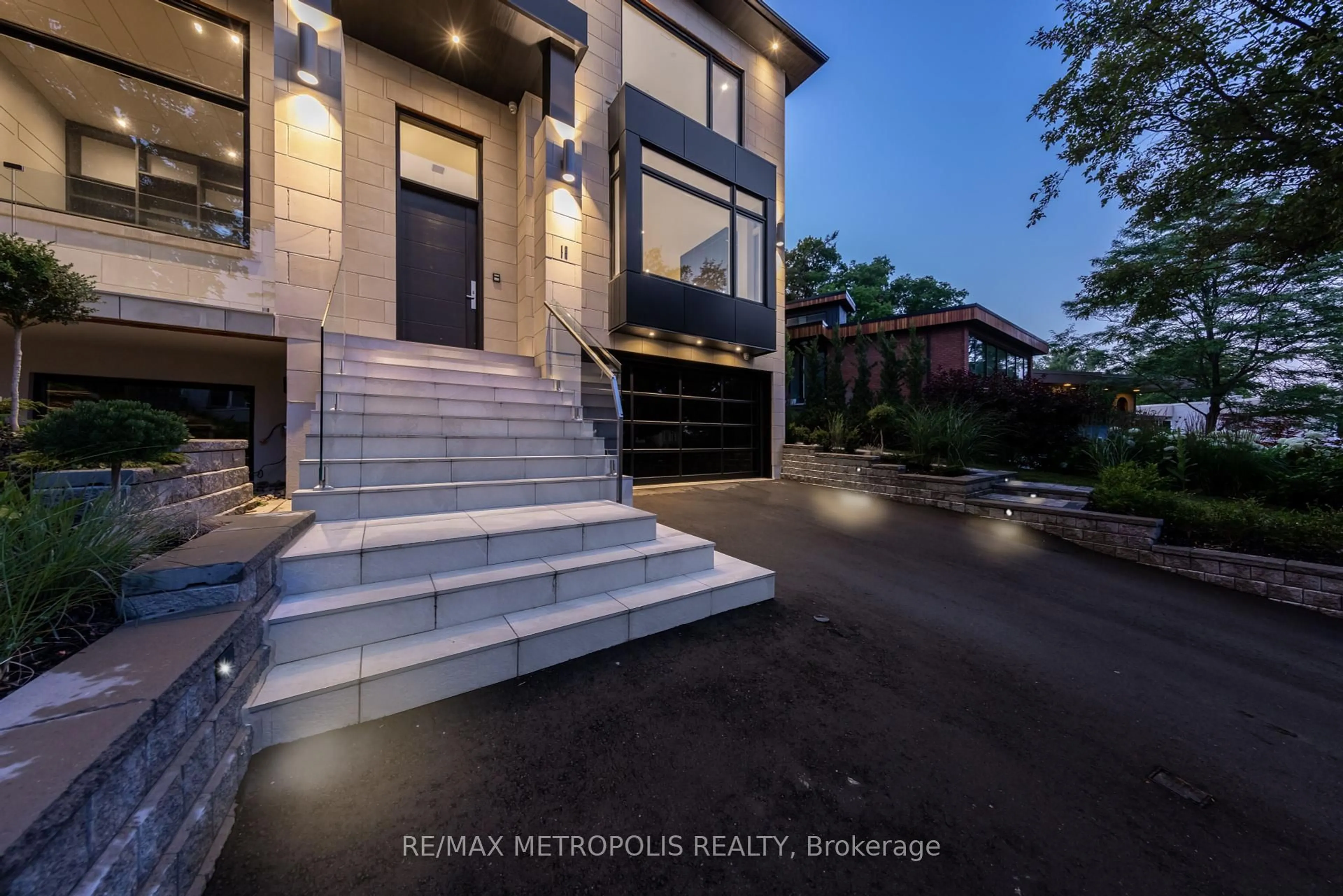 Unknown for 12 Bearwood Dr, Toronto Ontario M9A 4G4