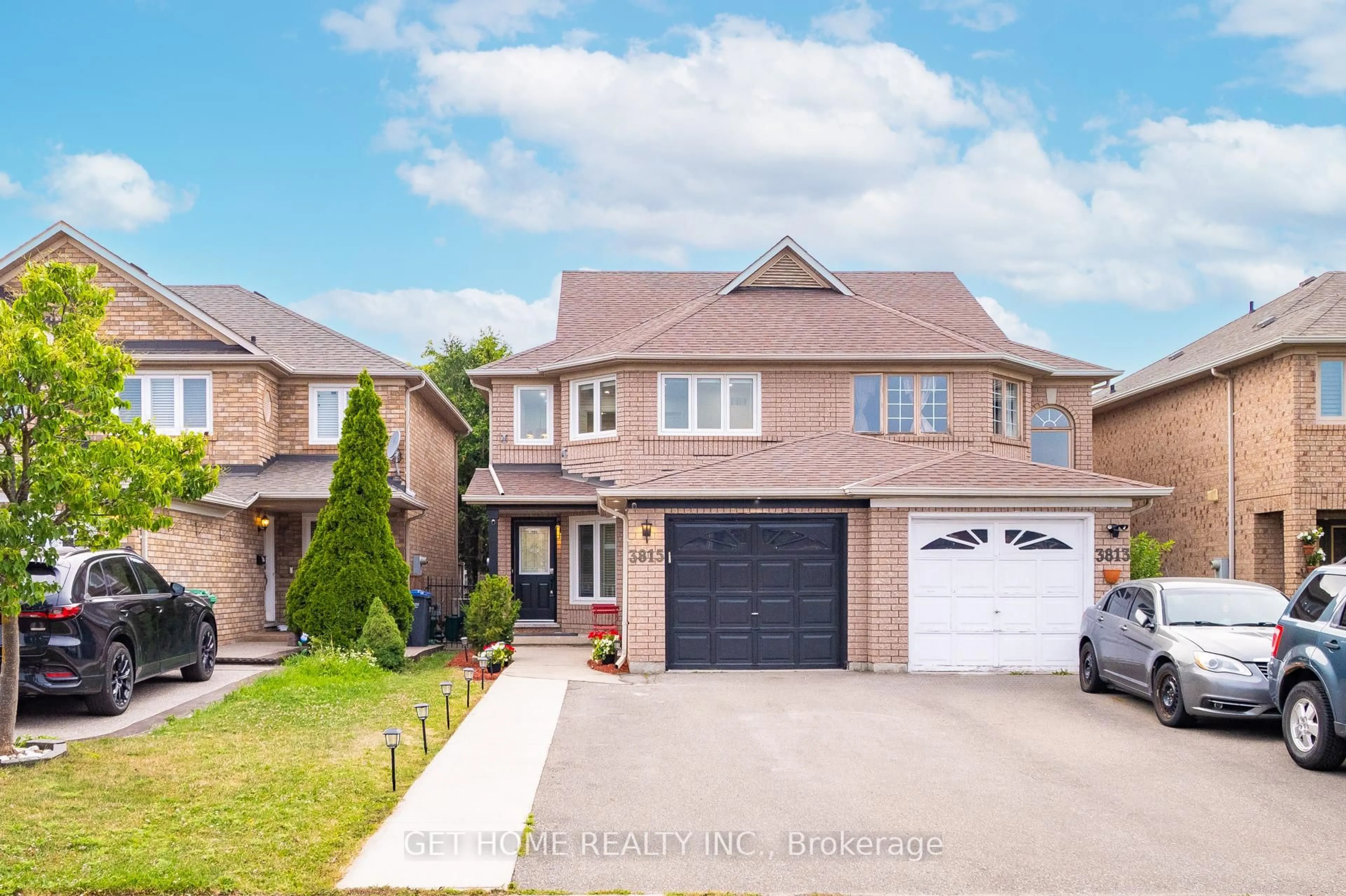 Home with brick exterior material, street for 3815 Spicewood Way, Mississauga Ontario L5N 7W7