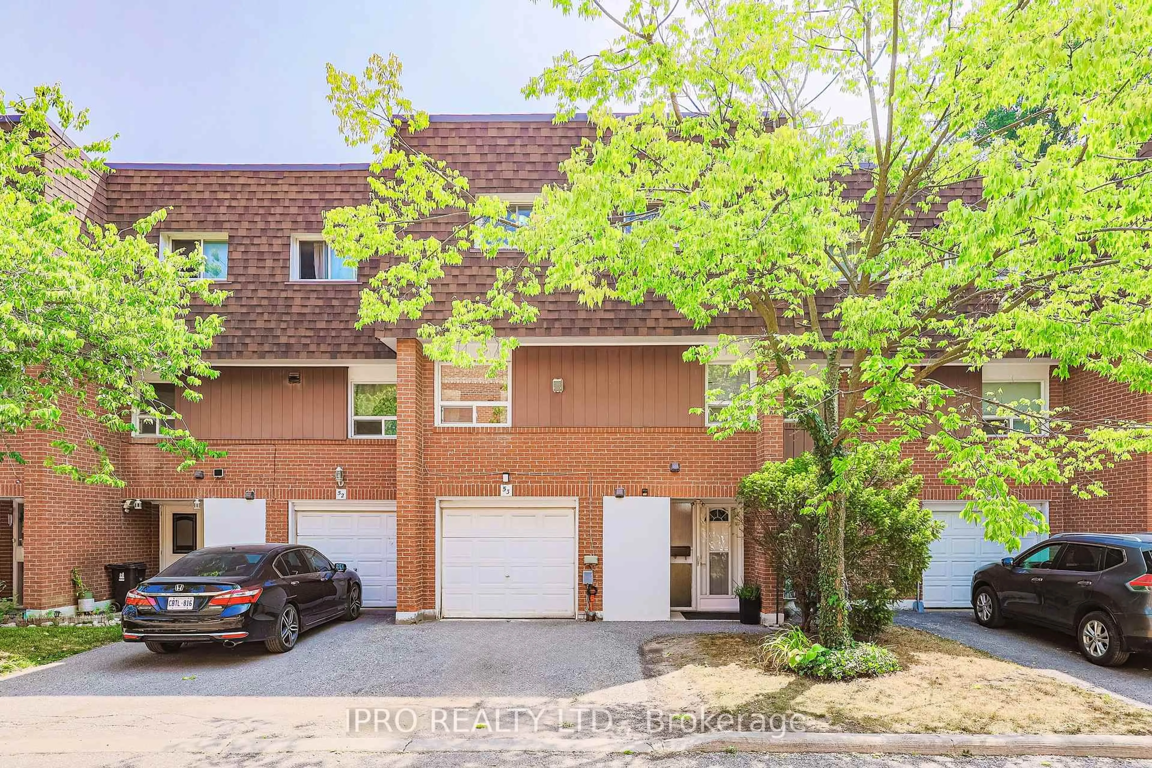 A pic from outside/outdoor area/front of a property/back of a property/a pic from drone, street for 1677 Albion Rd #53, Toronto Ontario M9V 1B7