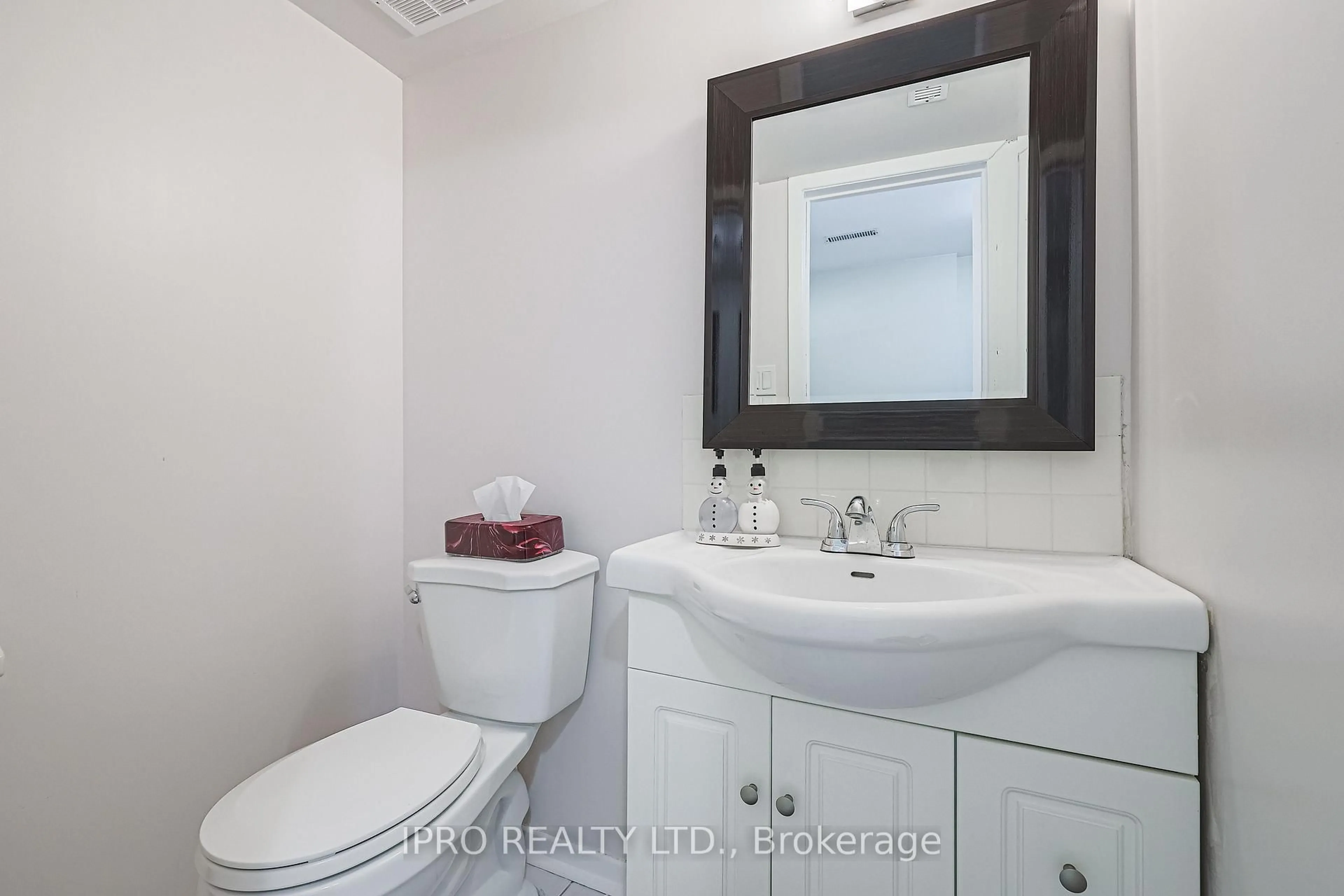 Standard bathroom, ceramic/tile floor for 1677 Albion Rd #53, Toronto Ontario M9V 1B7