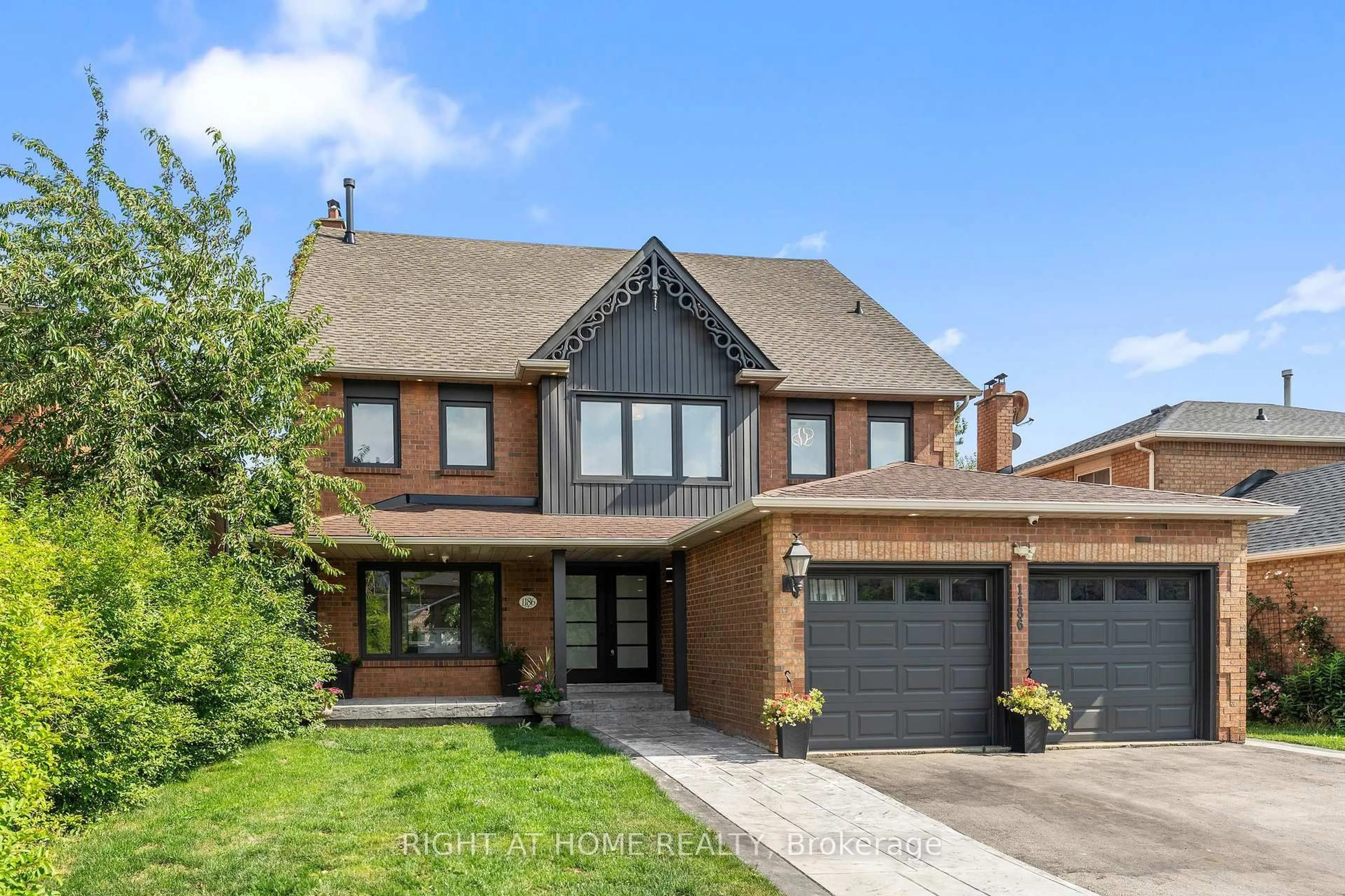 Home with brick exterior material, street for 1186 Glenashton Dr, Oakville Ontario L6H 5L7