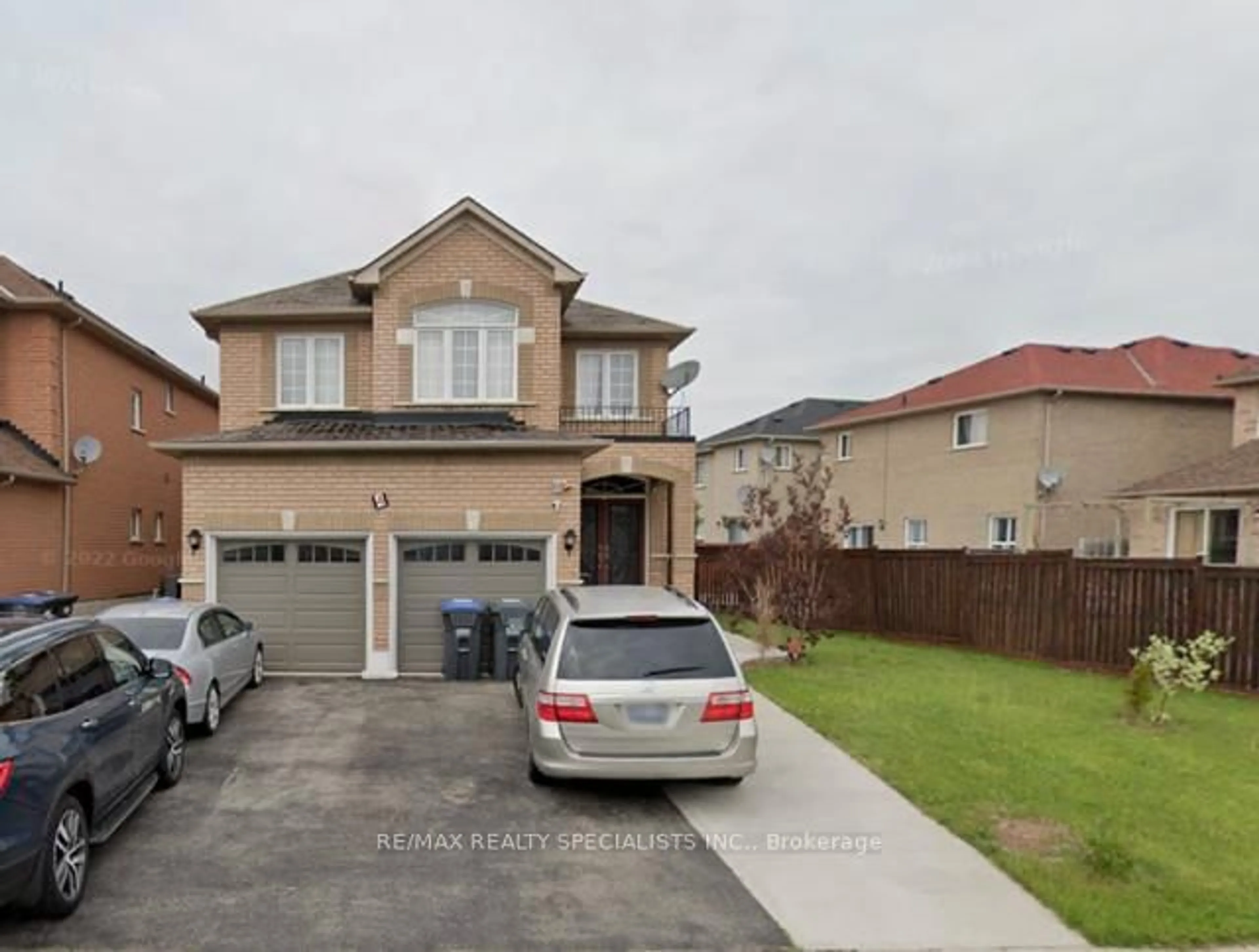 Unknown for 4 Fallstar Cres, Brampton Ontario L7A 2J5