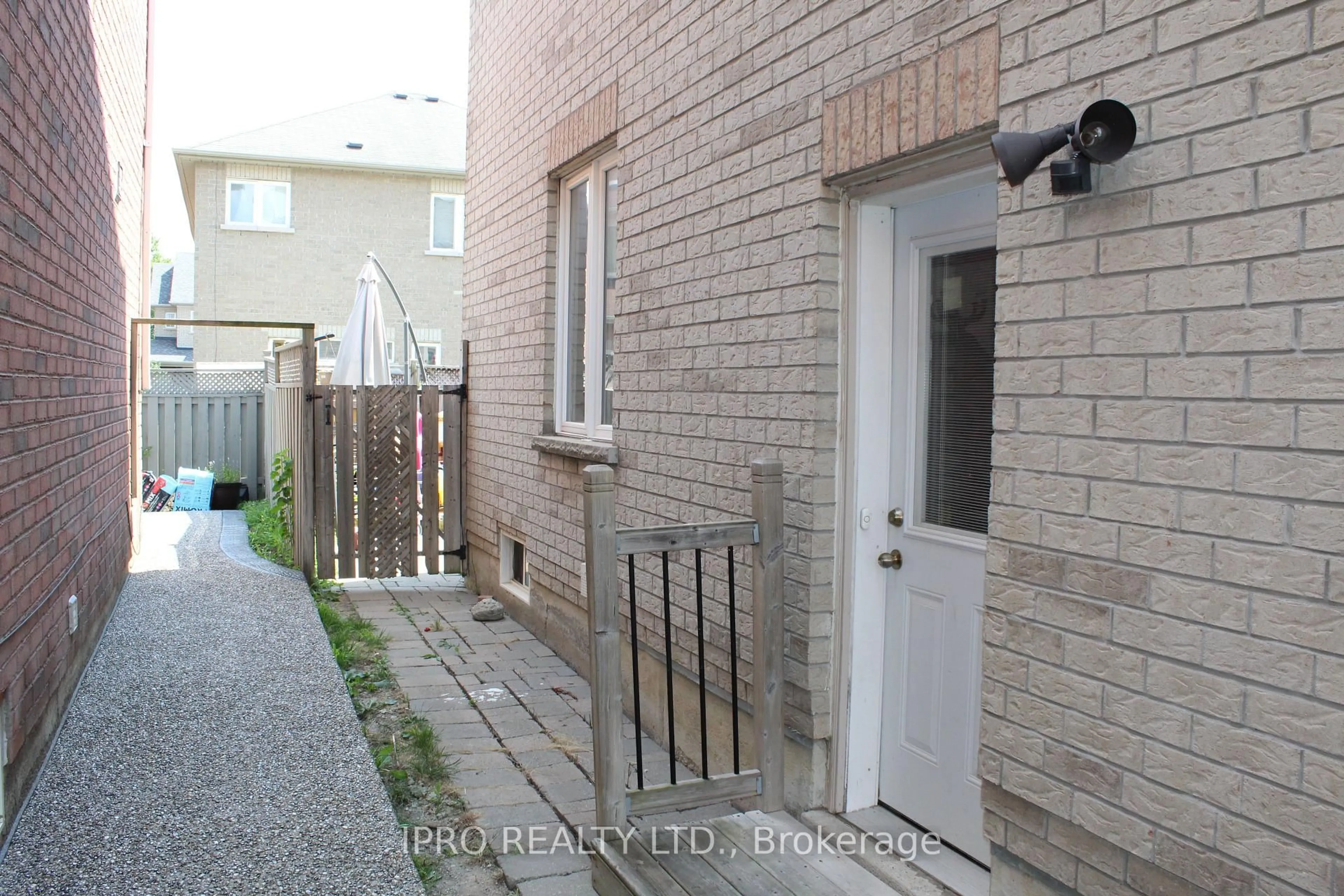 Unknown for 67 Masters Green Cres, Brampton Ontario L7A 3K6