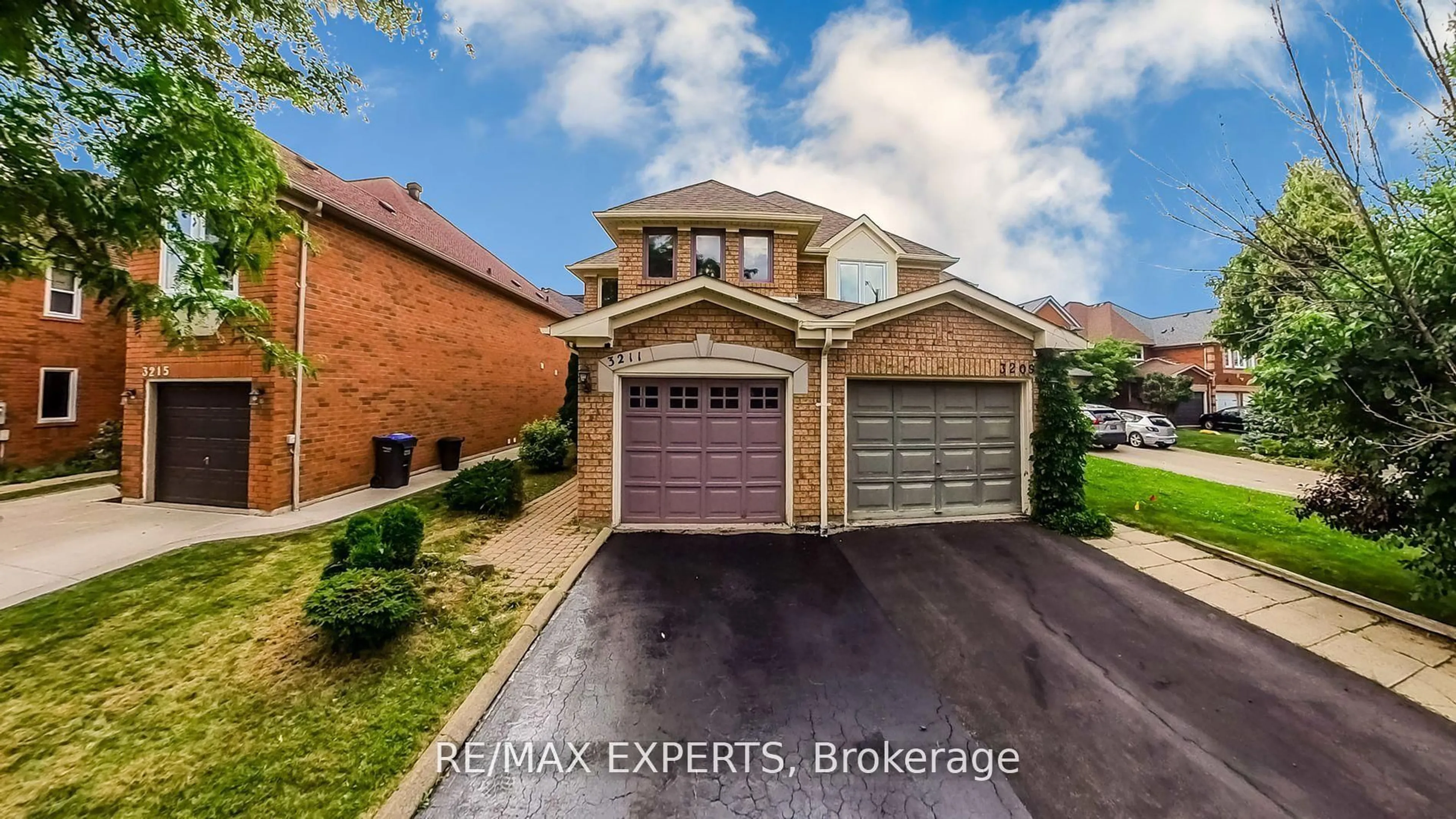 Home with brick exterior material, street for 3211 Coralbean Pl, Mississauga Ontario L5N 7C9