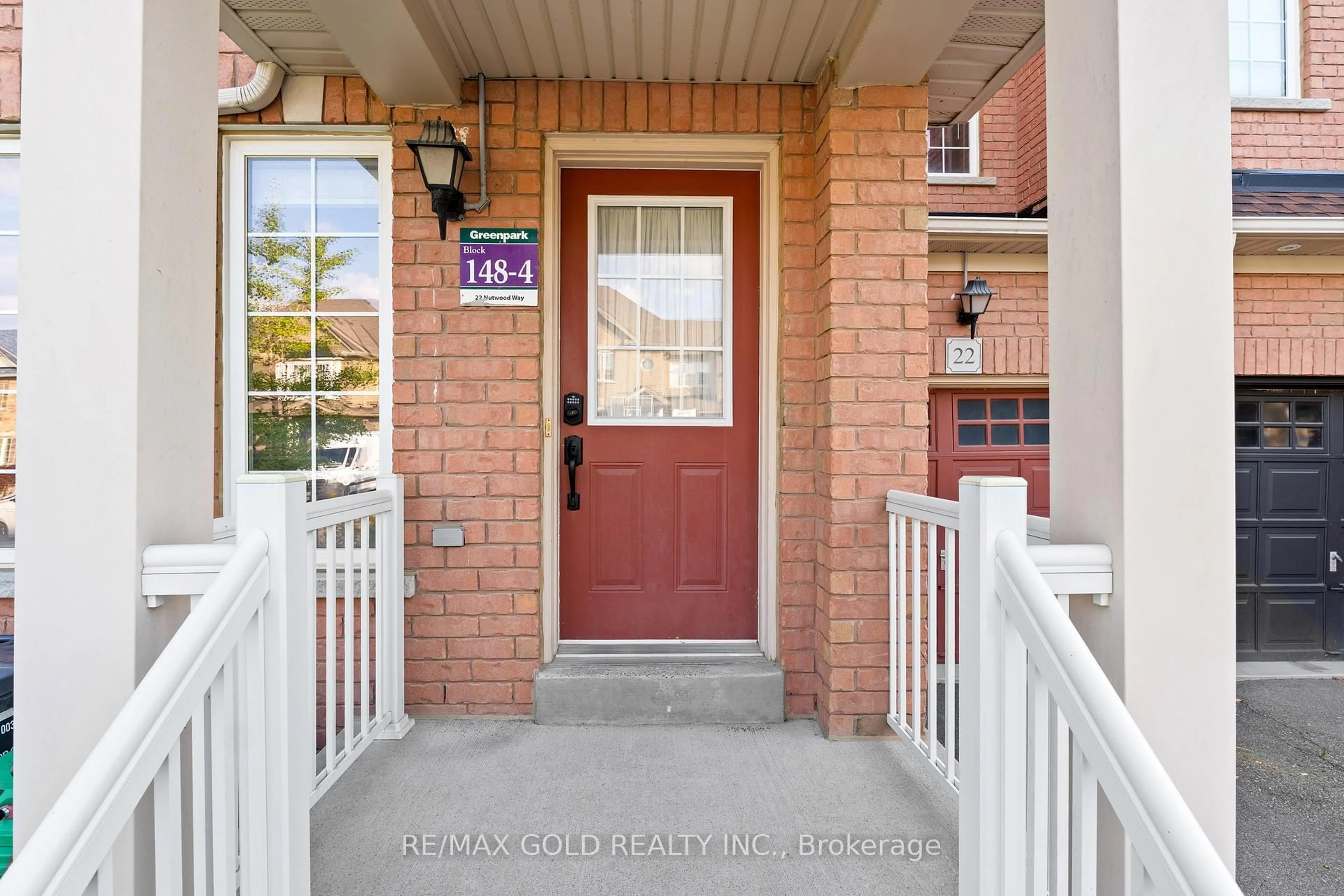 Indoor entryway for 22 Nutwood Way, Brampton Ontario L6R 0X7