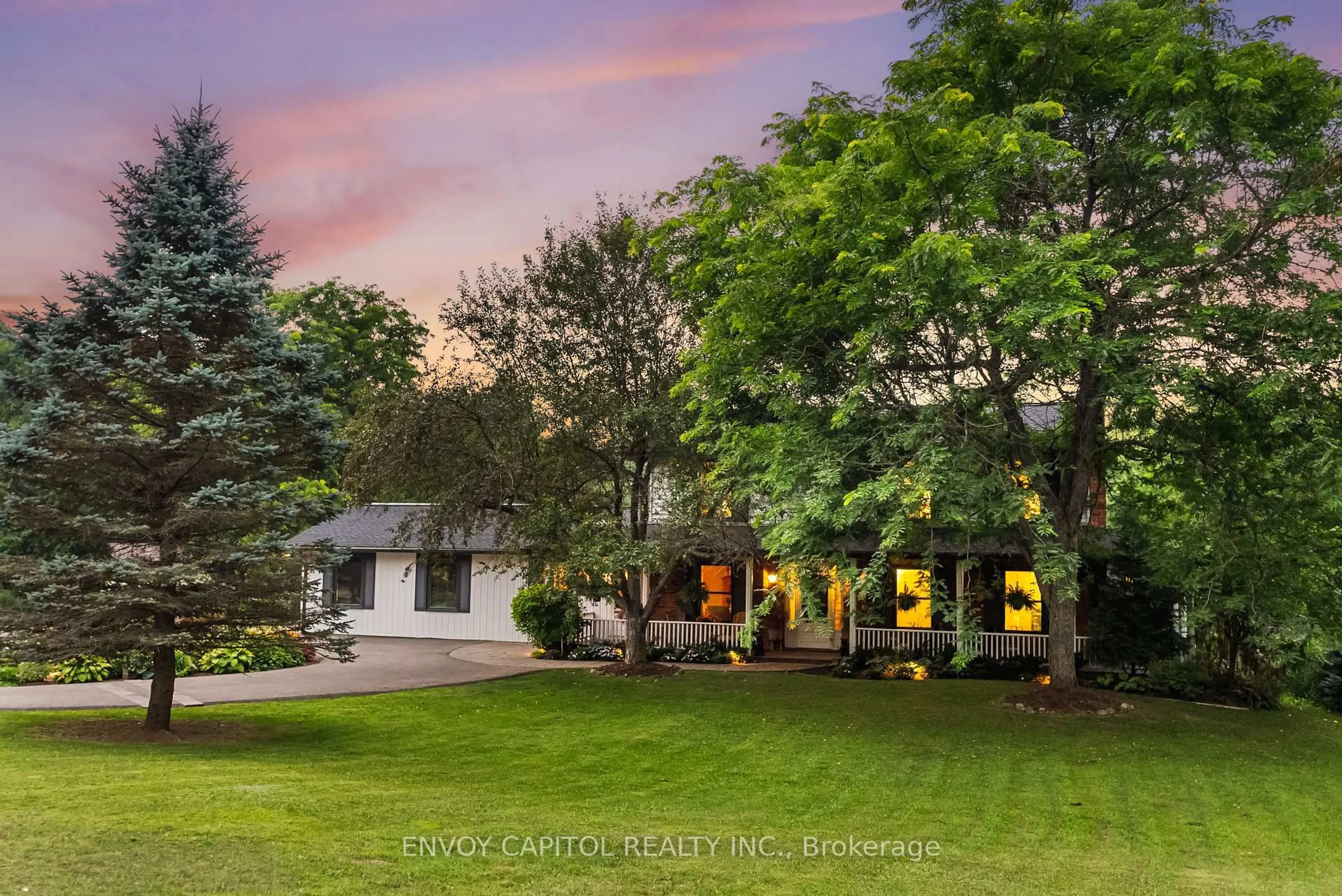 A pic from outside/outdoor area/front of a property/back of a property/a pic from drone, street for 11636 6th Line, Milton Ontario L7J 2L7