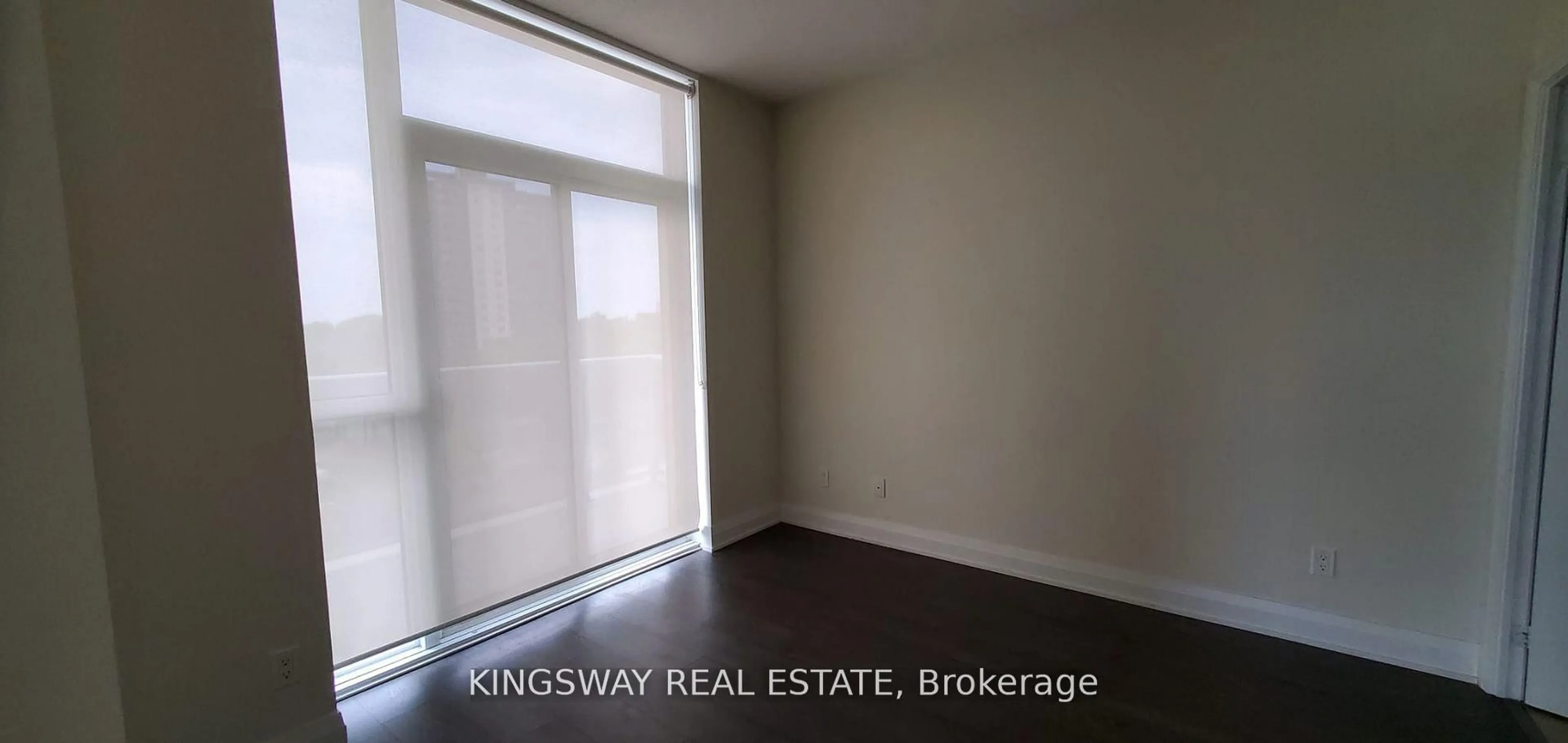 A pic of a room for 55 Speers Rd #503, Oakville Ontario L6K 3V5