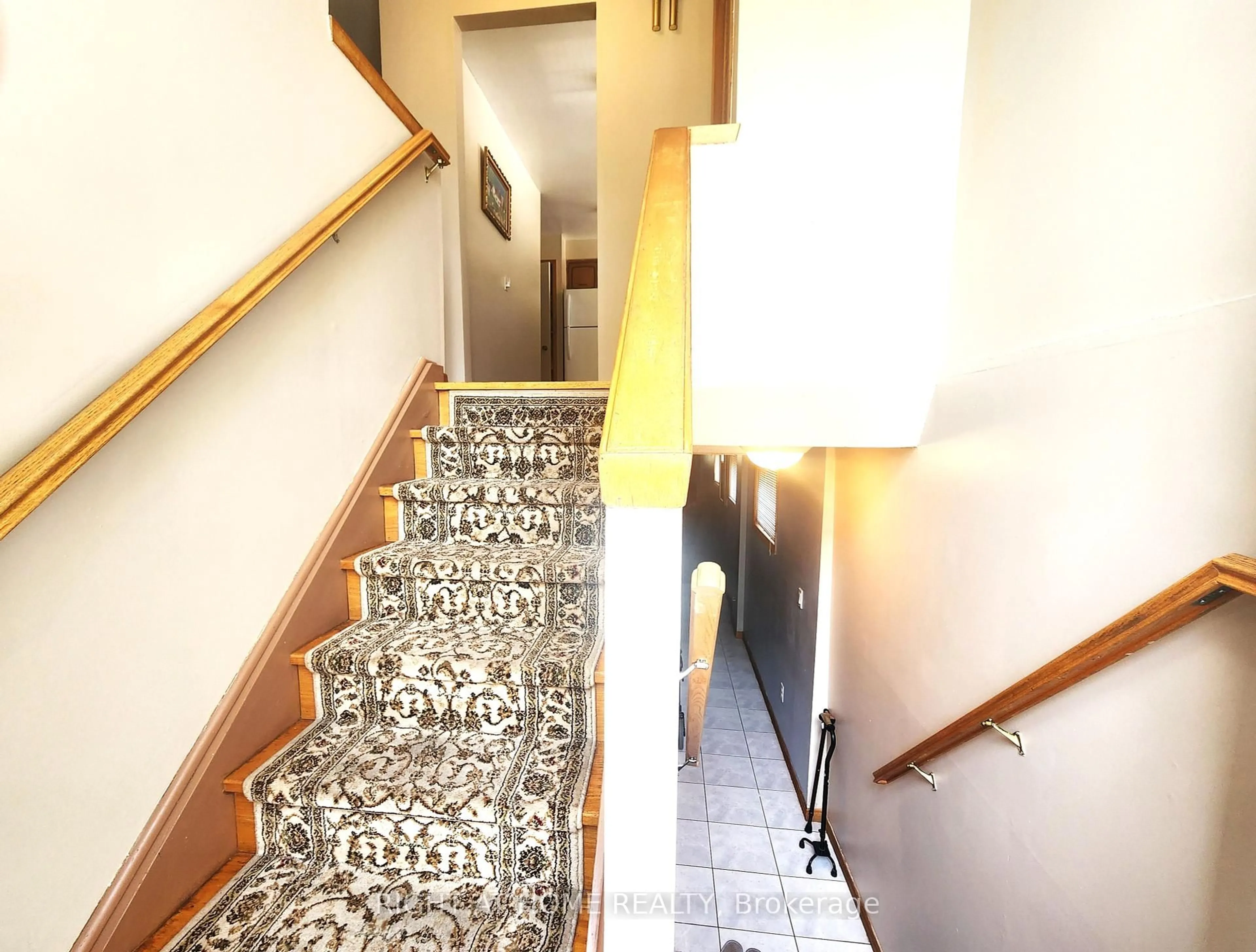 Unknown for 627 Green Meadow Cres, Mississauga Ontario L5A 2V3