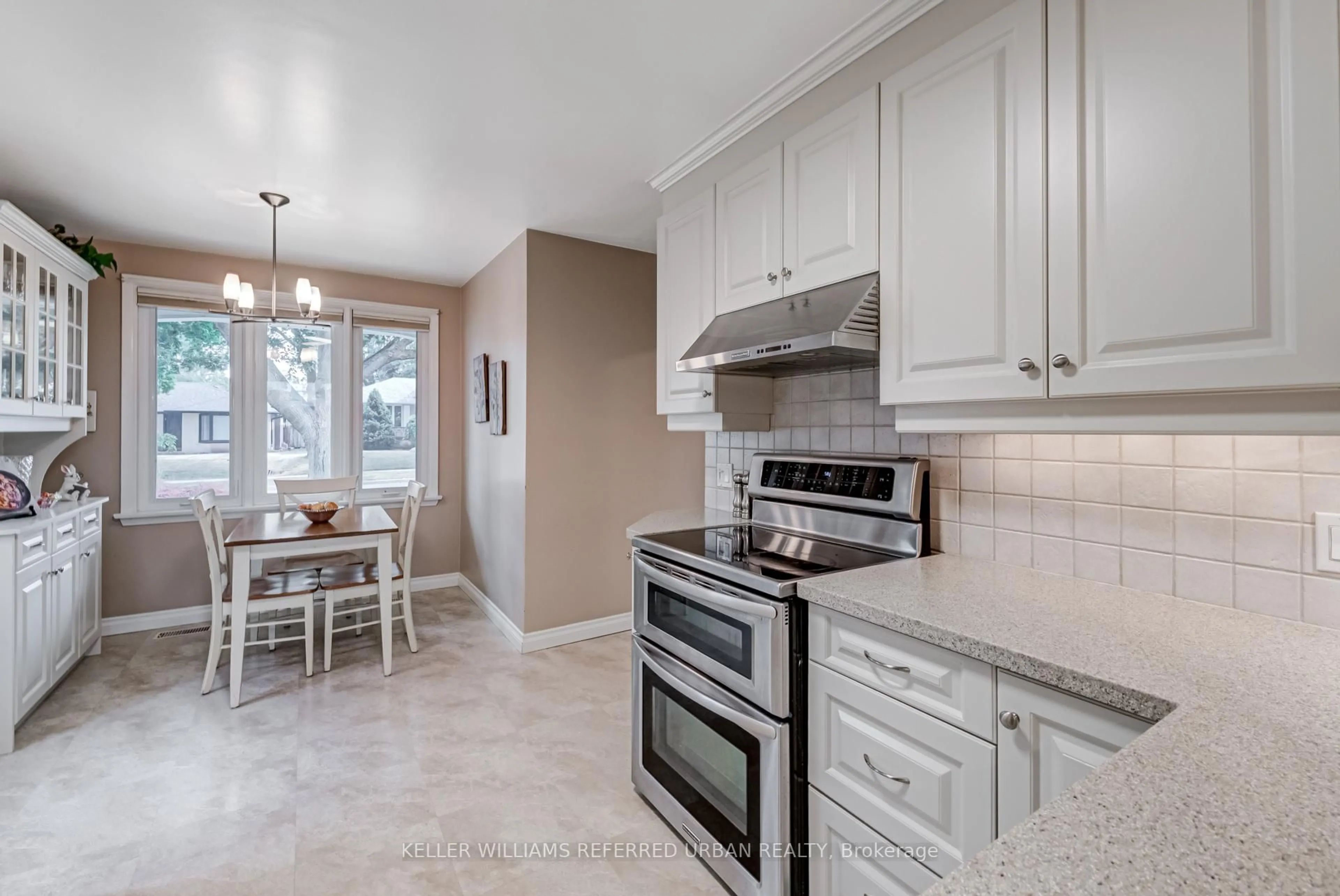Open concept kitchen, ceramic/tile floor for 26 Foxmeadow Rd, Toronto Ontario M9R 1E5