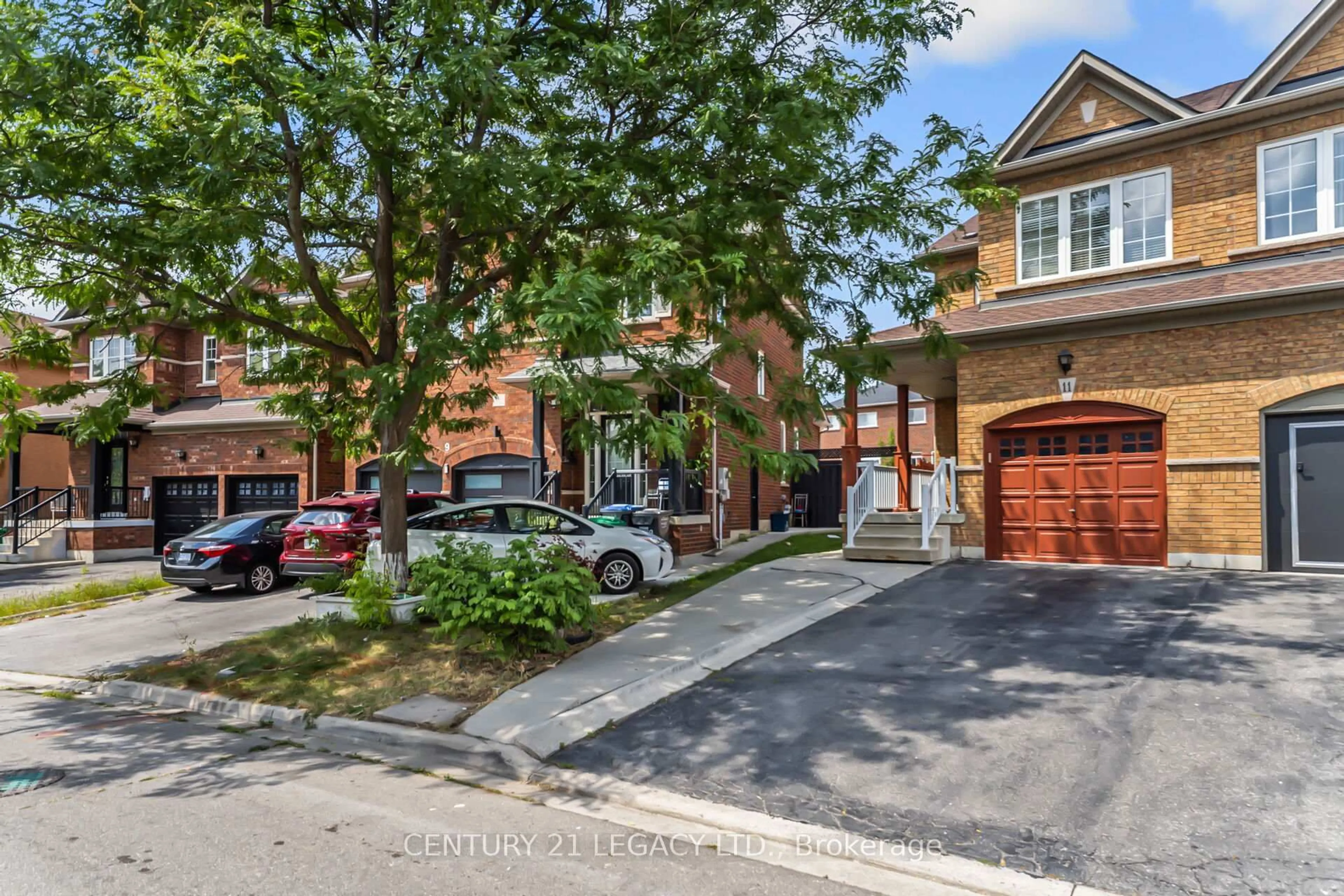 Home with brick exterior material, street for 11 Nathaniel Cres, Brampton Ontario L6Y 5M4