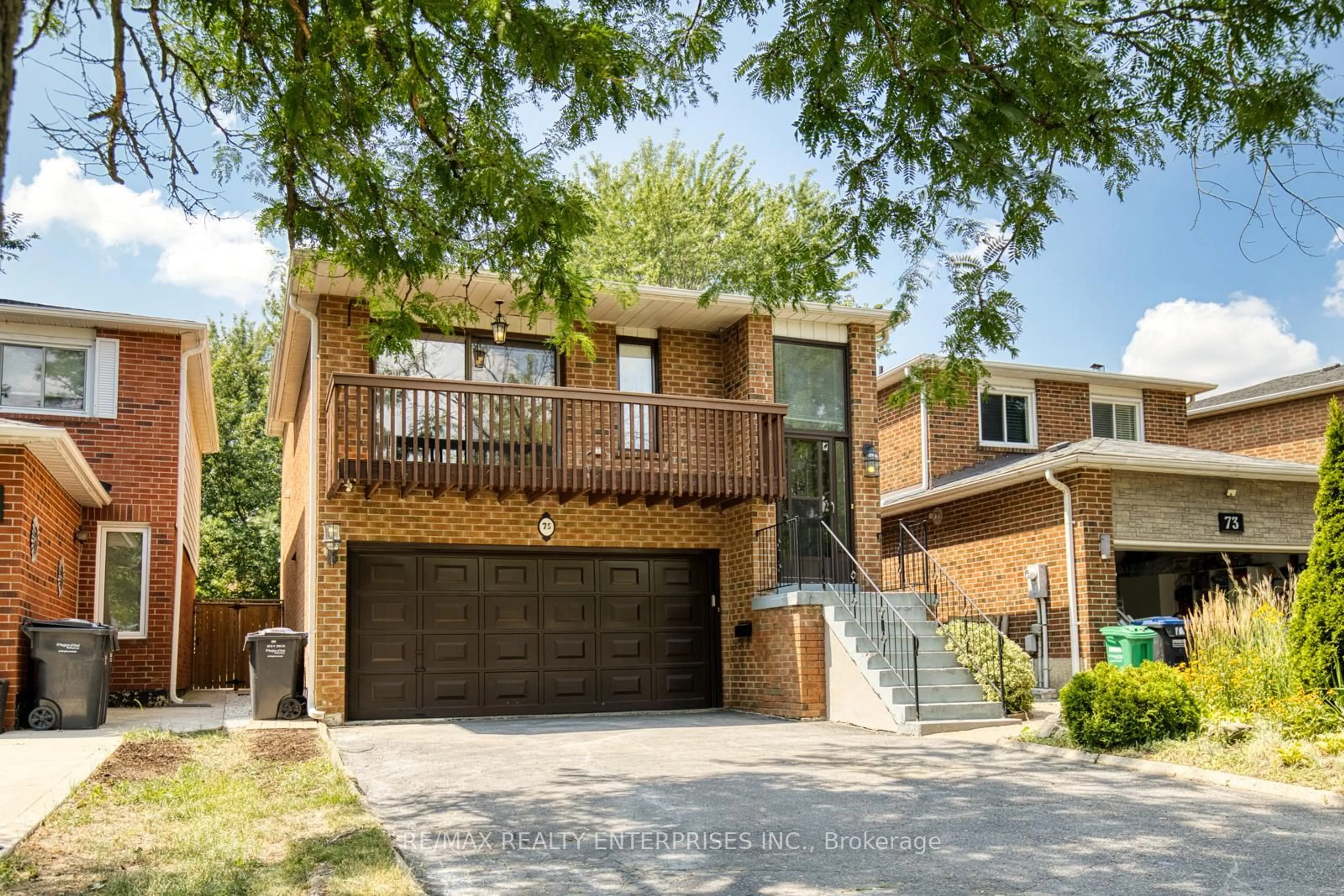 Home with brick exterior material, street for 75 Lakecrest Tr, Brampton Ontario L6Z 1S4