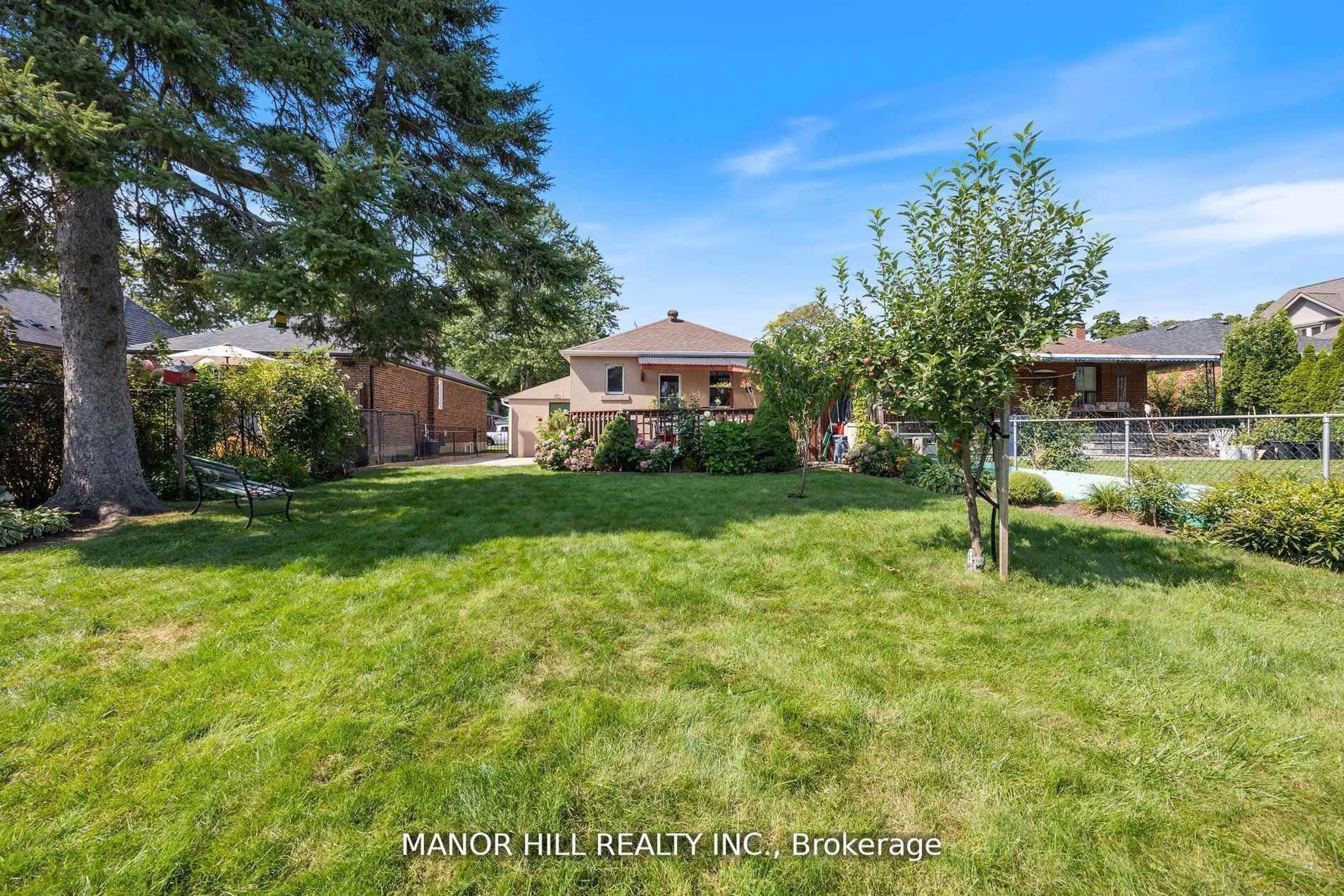 A pic from outside/outdoor area/front of a property/back of a property/a pic from drone, mountain view for 31 Chartwell Rd, Toronto Ontario M8Z 4E9