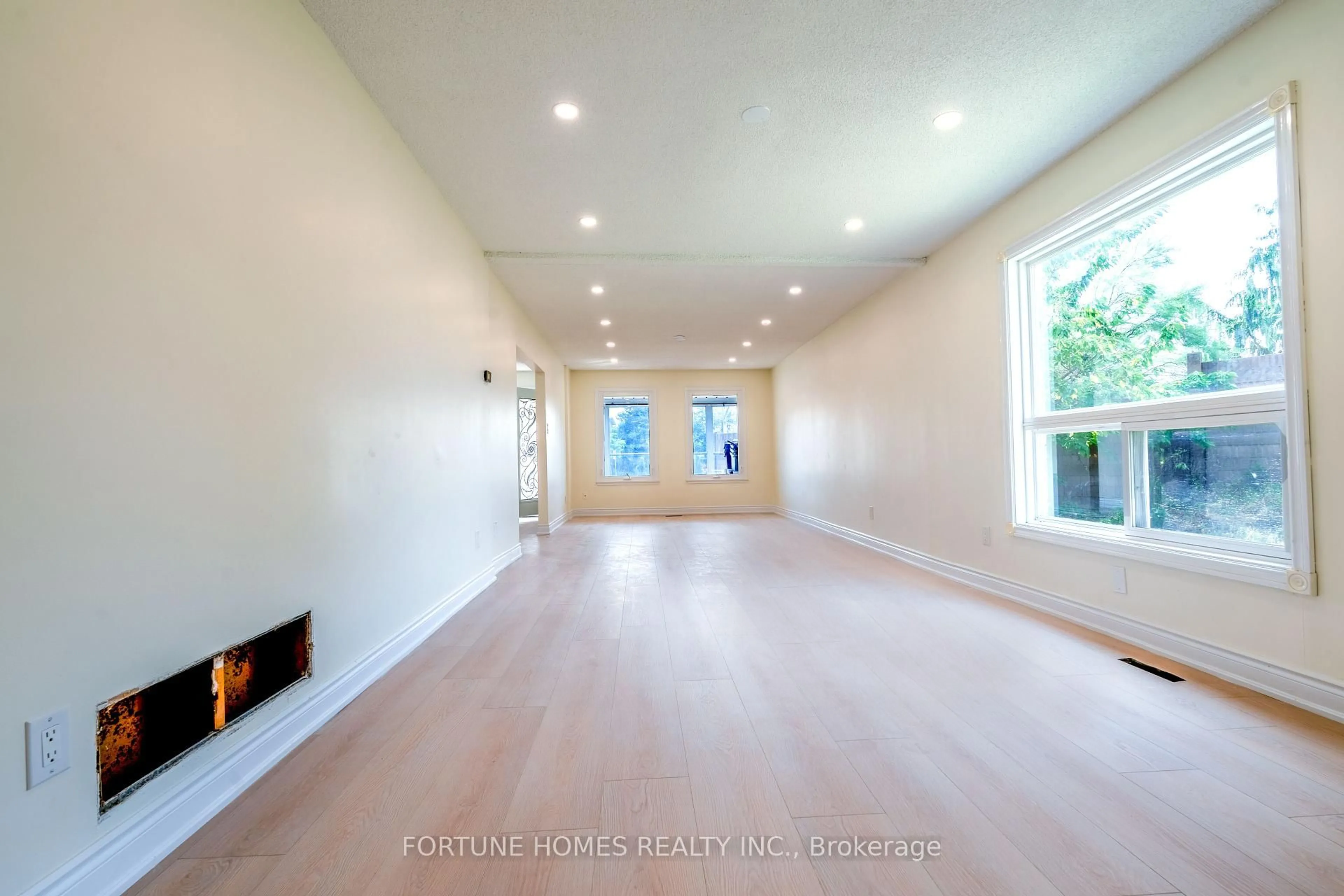 A pic of a room for 68 Nasmith St, Brampton Ontario L6S 4Z5