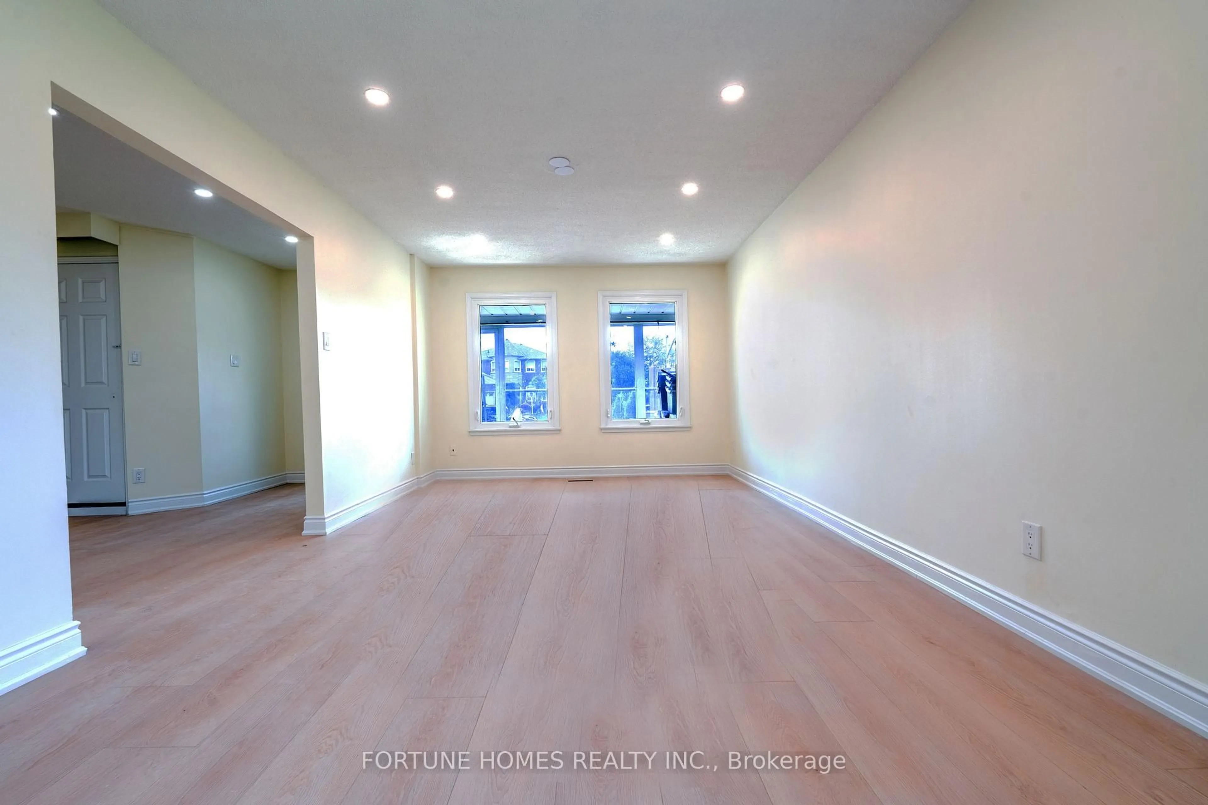 A pic of a room for 68 Nasmith St, Brampton Ontario L6S 4Z5