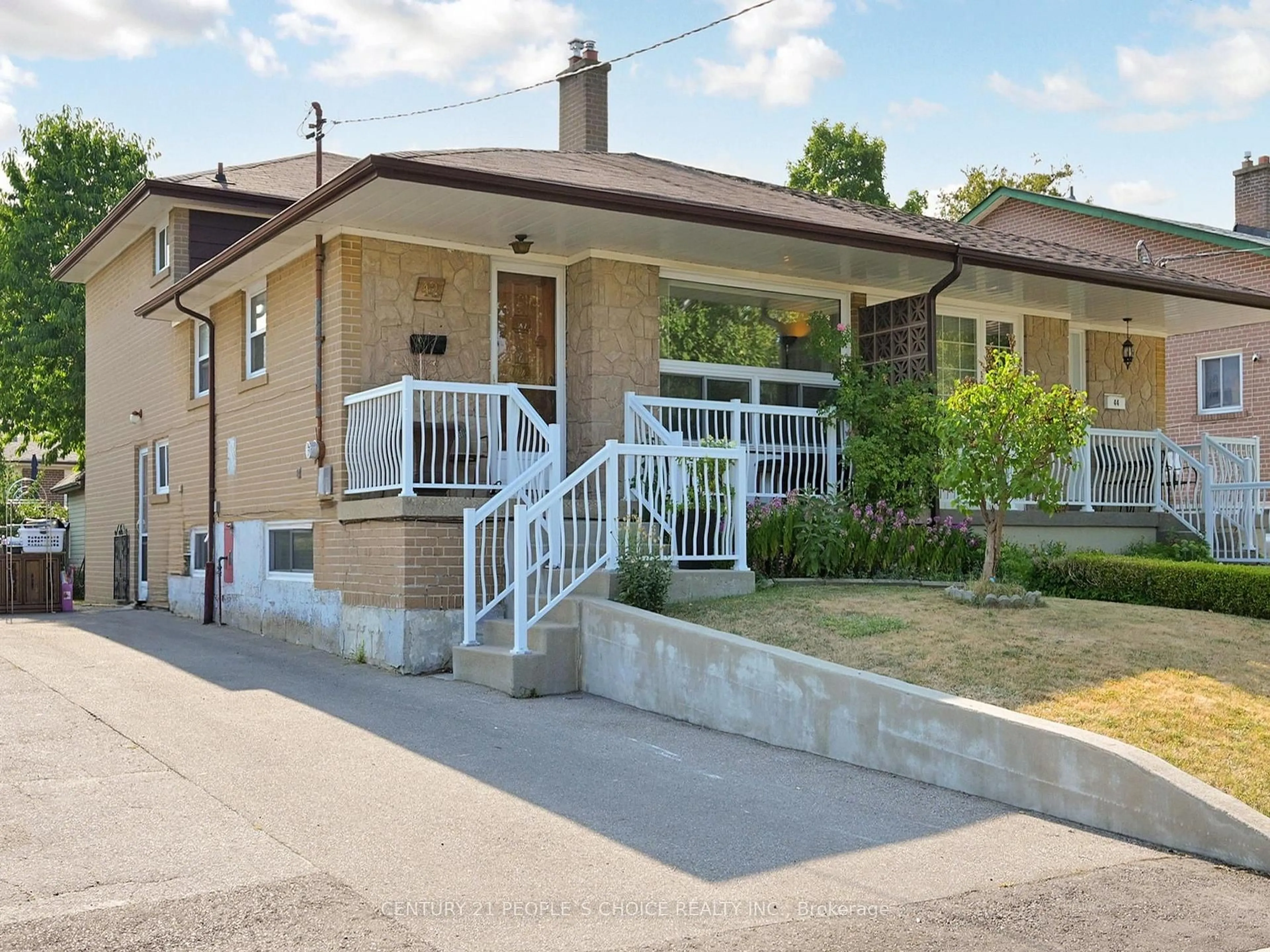 Unknown for 42 Clayhall Cres, Toronto Ontario M3J 1W6